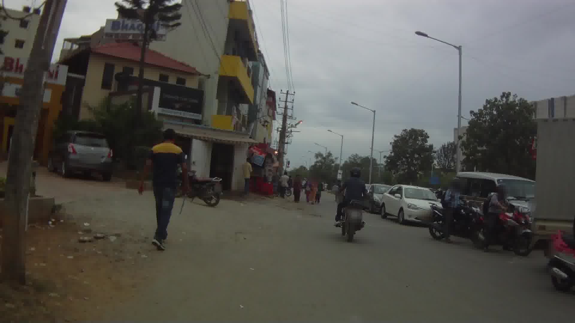 Street view near Hotel Aurum Keys, Bengaluru — © richlv (CC BY-SA · Mapillary)