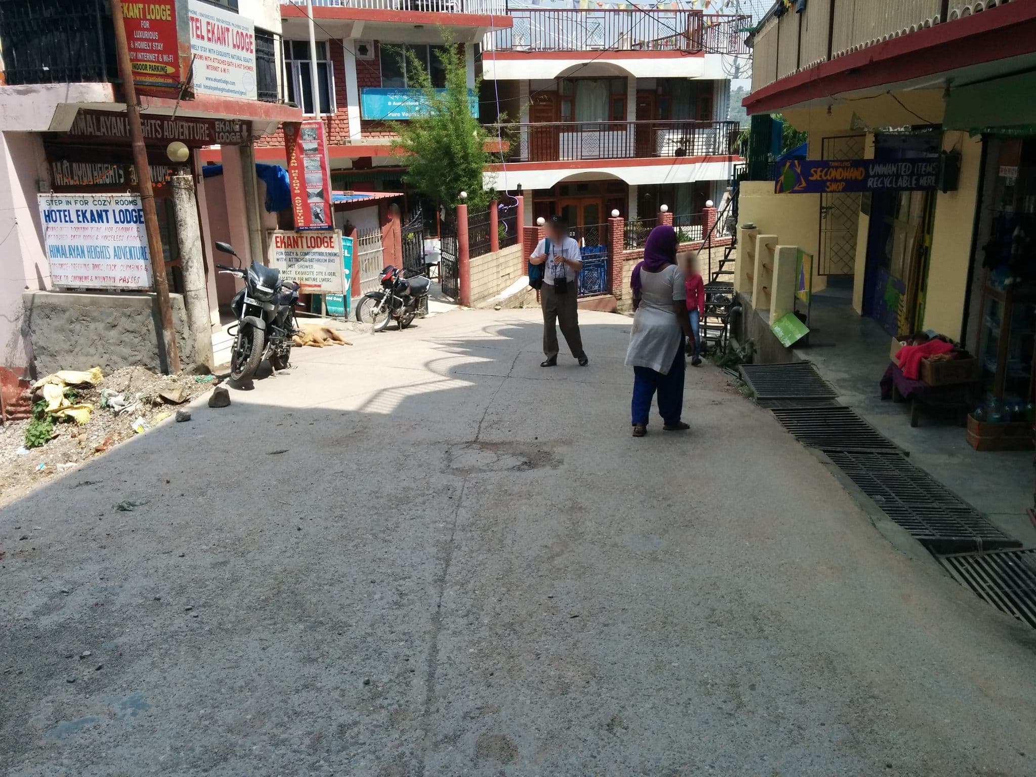Street view near Mitra Hostel 2, Dharamsala