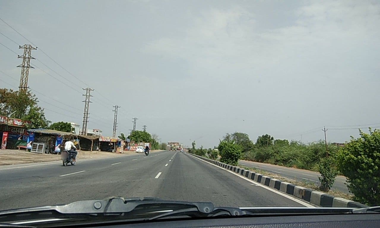 Street view near Mata Vaishnvi, Achhnera — © ashwinmohan (CC BY-SA · Mapillary)