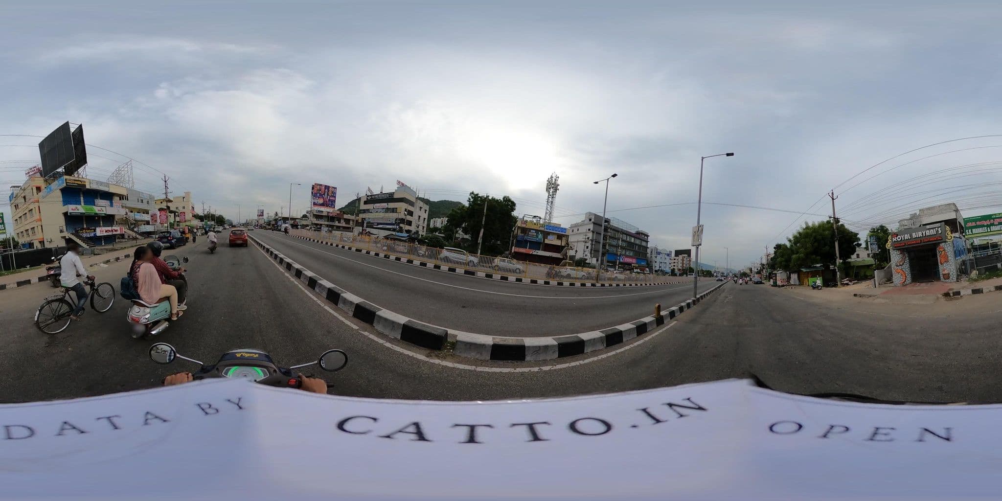 Street view near OYO 60899 V3 Comforts, Vepagunta — © Catto (CC BY-SA · Mapillary)