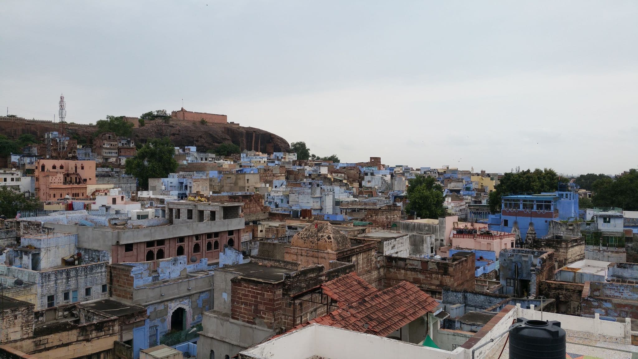 Street view near Jewel Palace Haweli, Jodhpur — © shlublu (CC BY-SA · Mapillary)