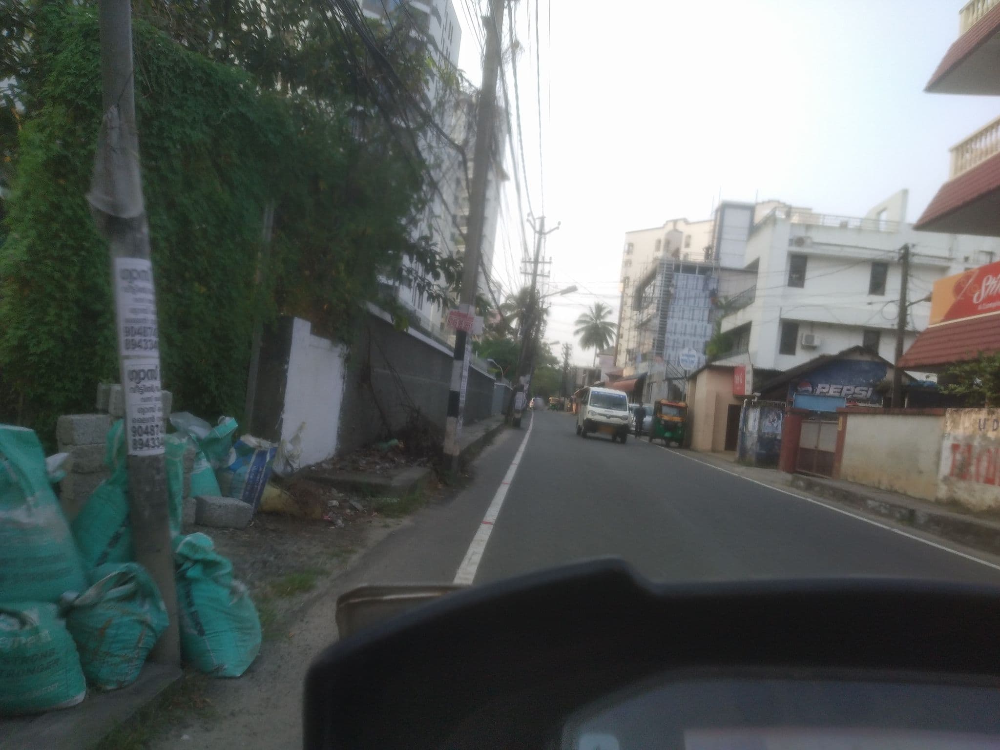 Street view near MLF Ladies' Hostel, Maradu — © jothishbabu (CC BY-SA · Mapillary)