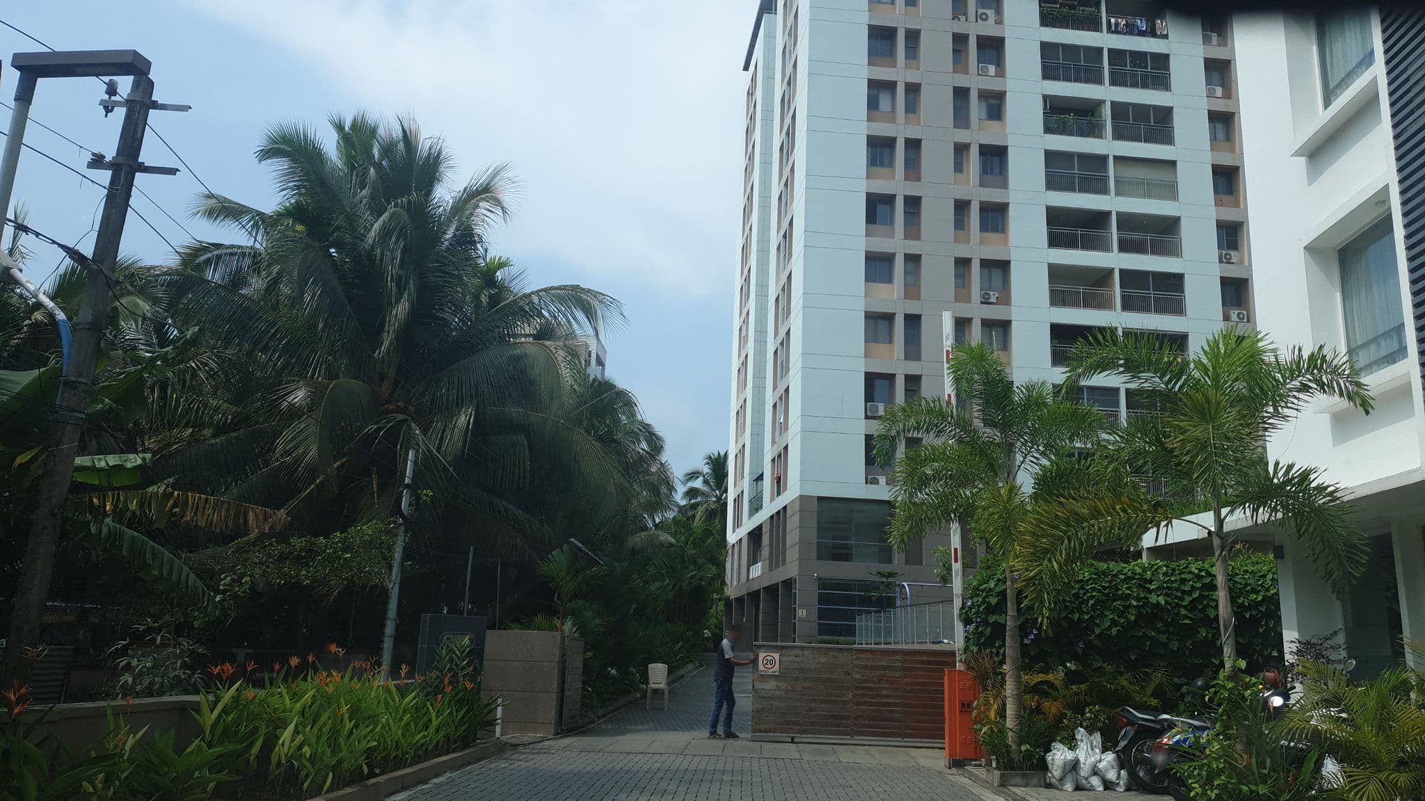 Street view near Niko Hotel, Maradu — © livableurbanism (CC BY-SA · Mapillary)