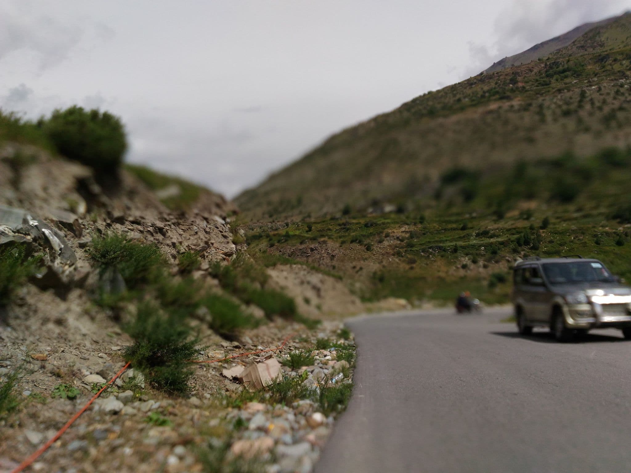 Street view near Dhaba (bed & food), Kyelang