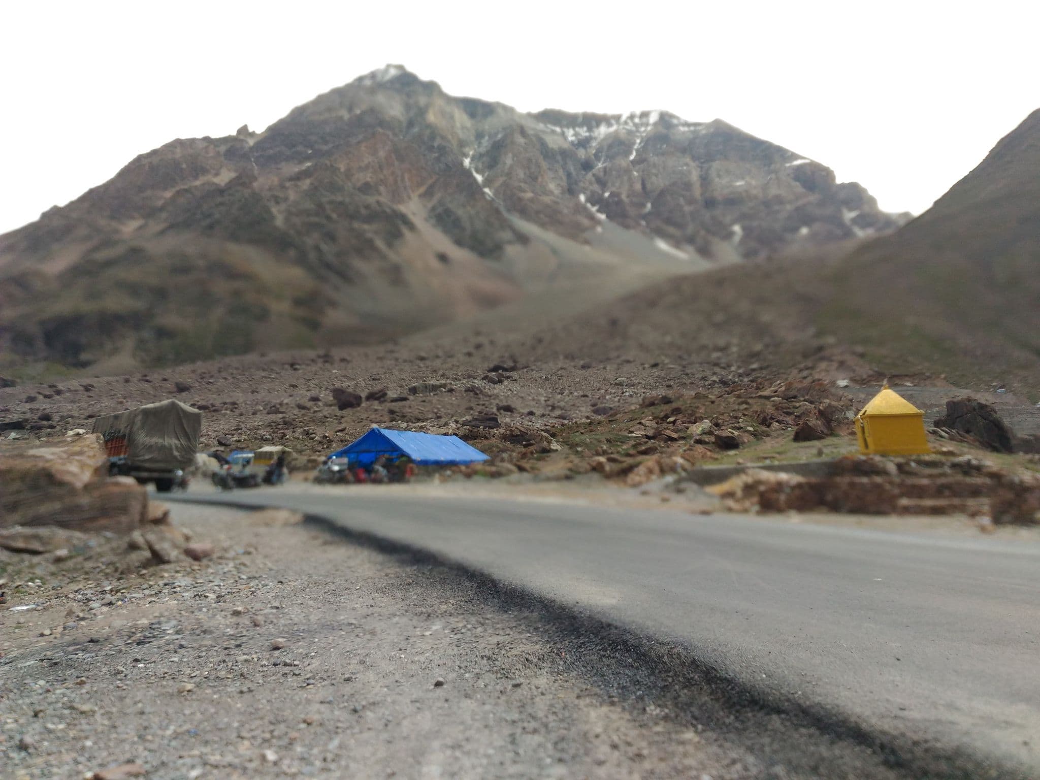 Street view near Food & bed (Dhaba), Kyelang — © srividya (CC BY-SA · Mapillary)