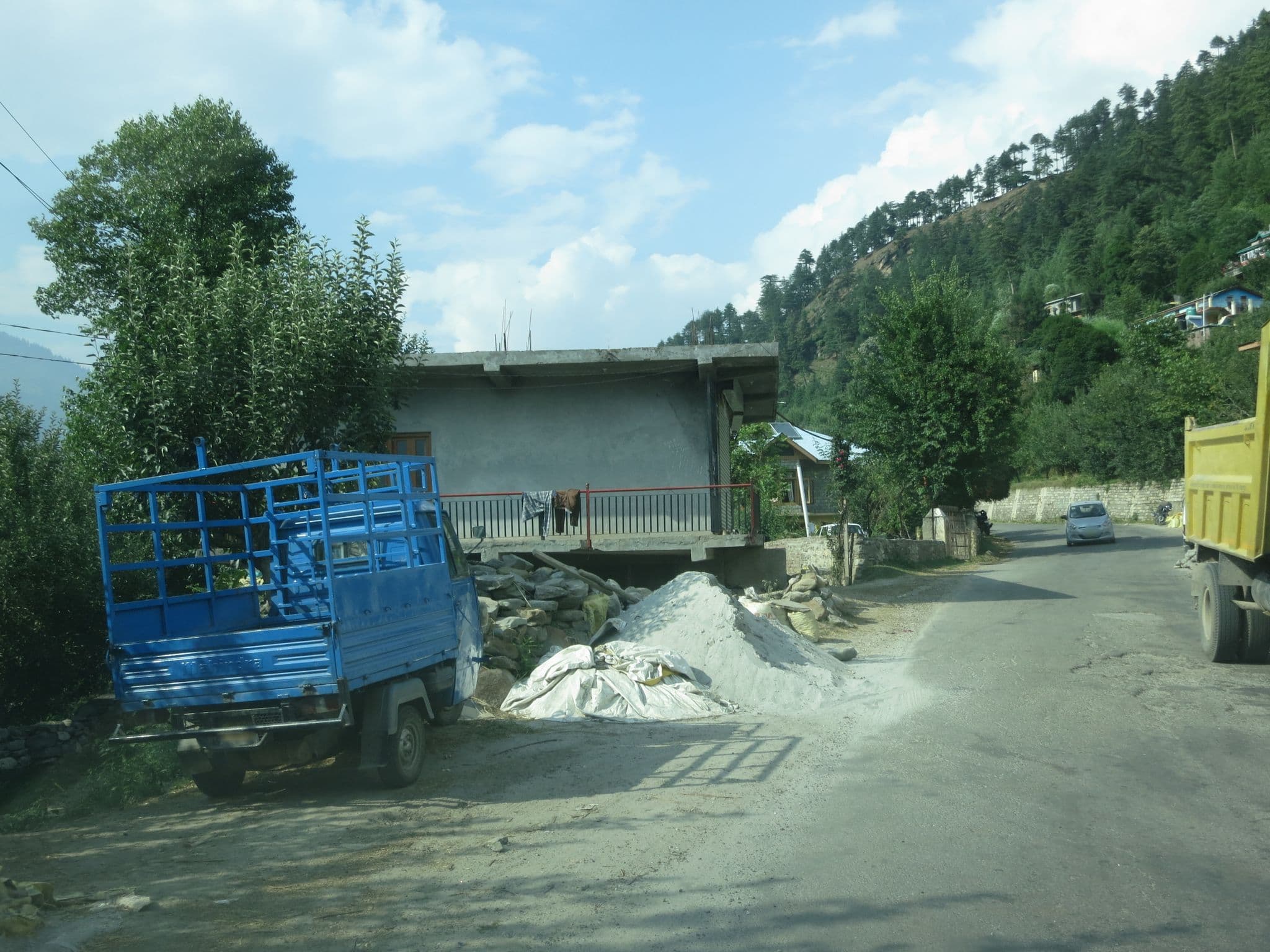Street view near Flüstern, Kulu