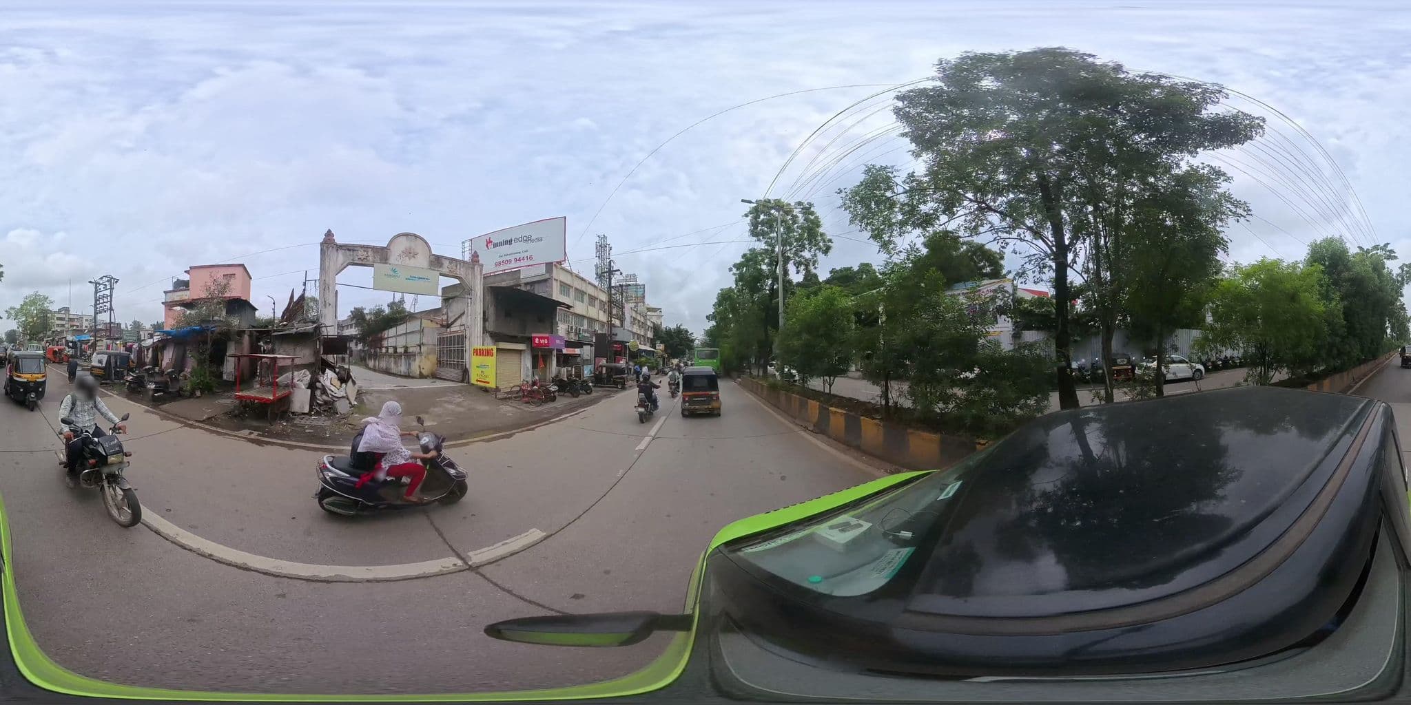 Street view near Oyo Kamini, Pimpri-Chinchwad — © skysign (CC BY-SA · Mapillary)