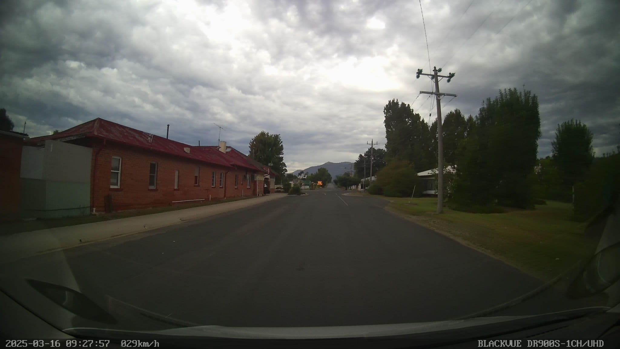 Street view near Walwa Hotel, Corryong — © bob3bob3 (CC BY-SA · Mapillary)