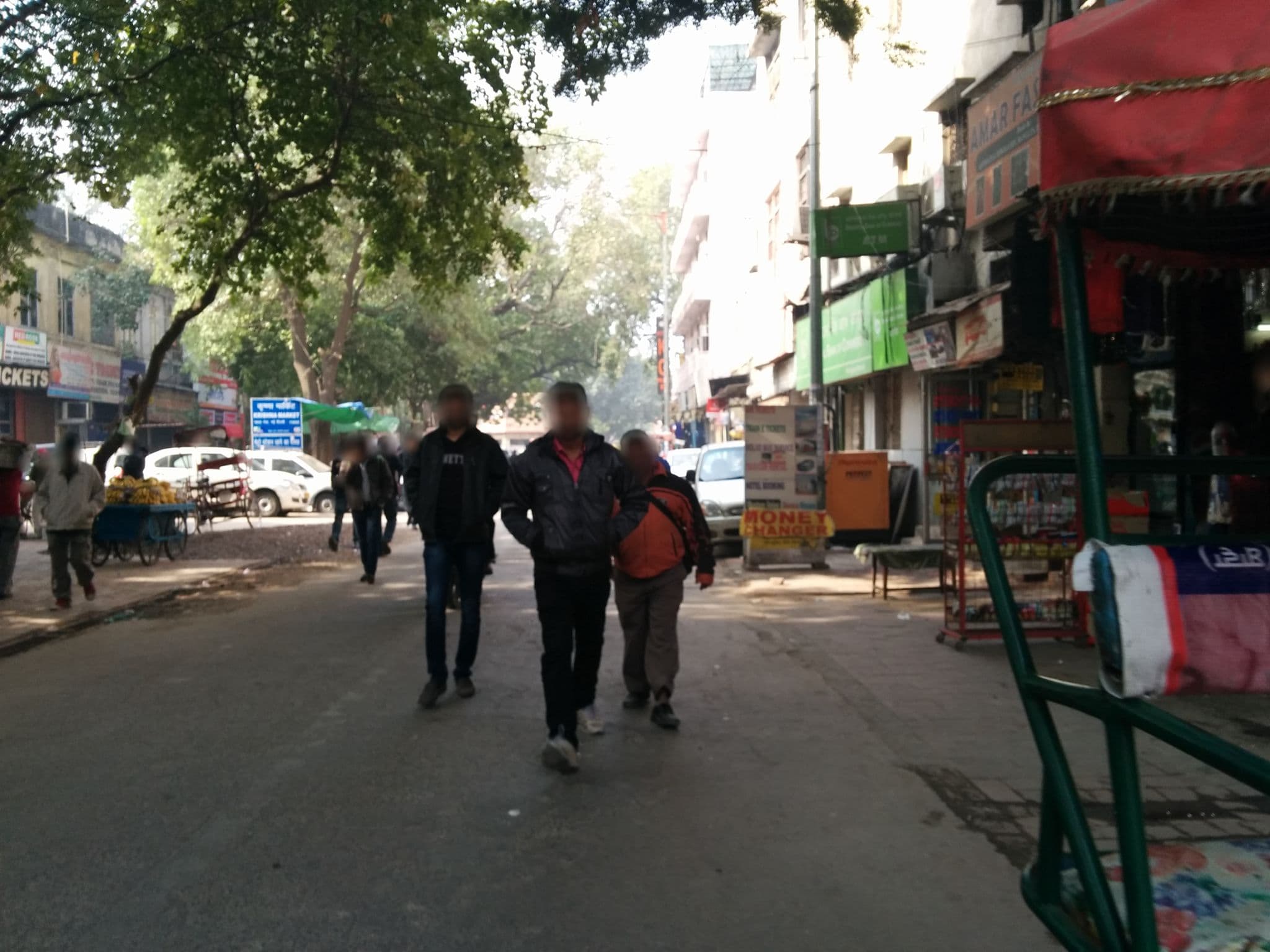 Street view near Amar, New Delhi — © sashazykov (CC BY-SA · Mapillary)