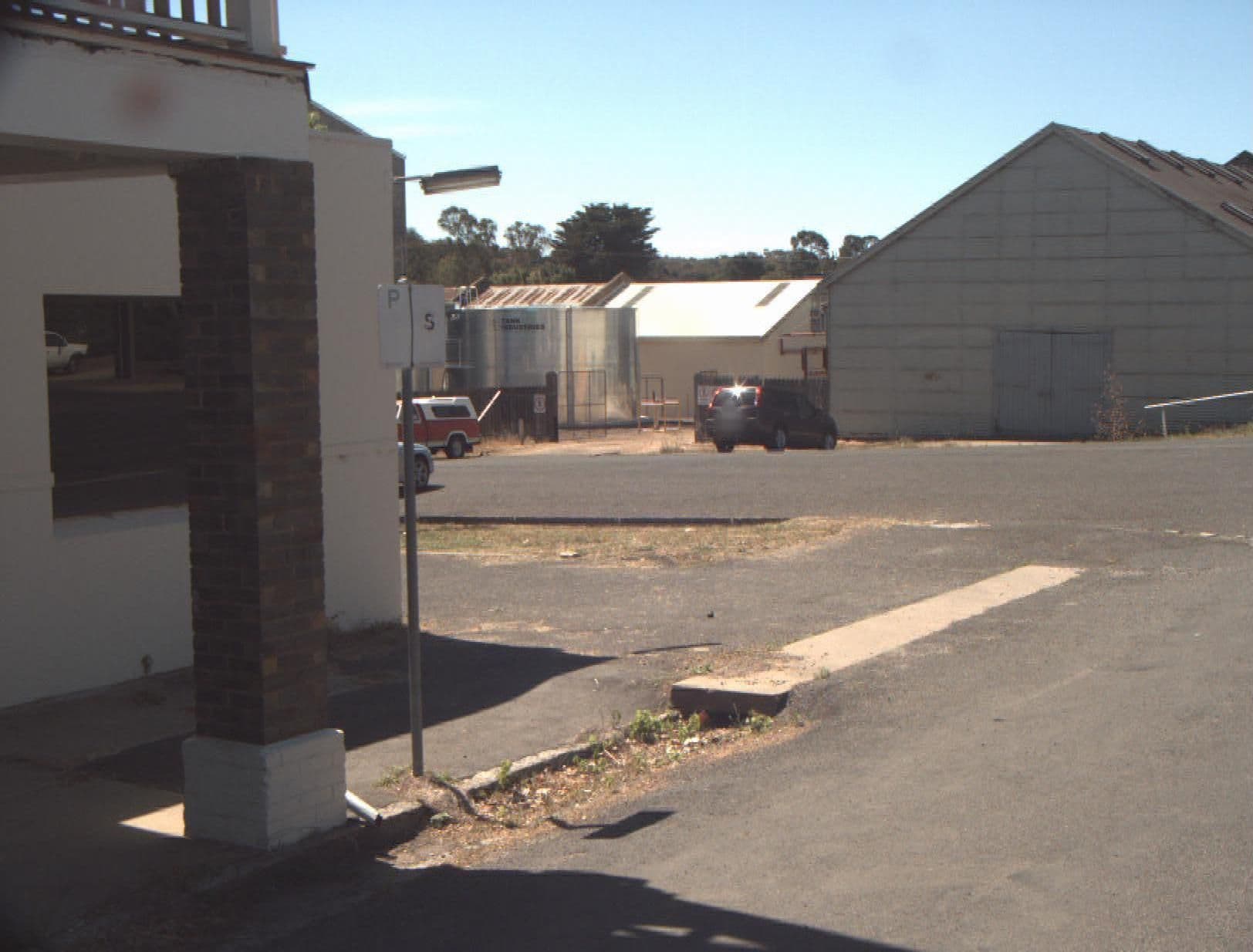 Street view near Northern Arts Hotel, Castlemaine — © vicroads (CC BY-SA · Mapillary)