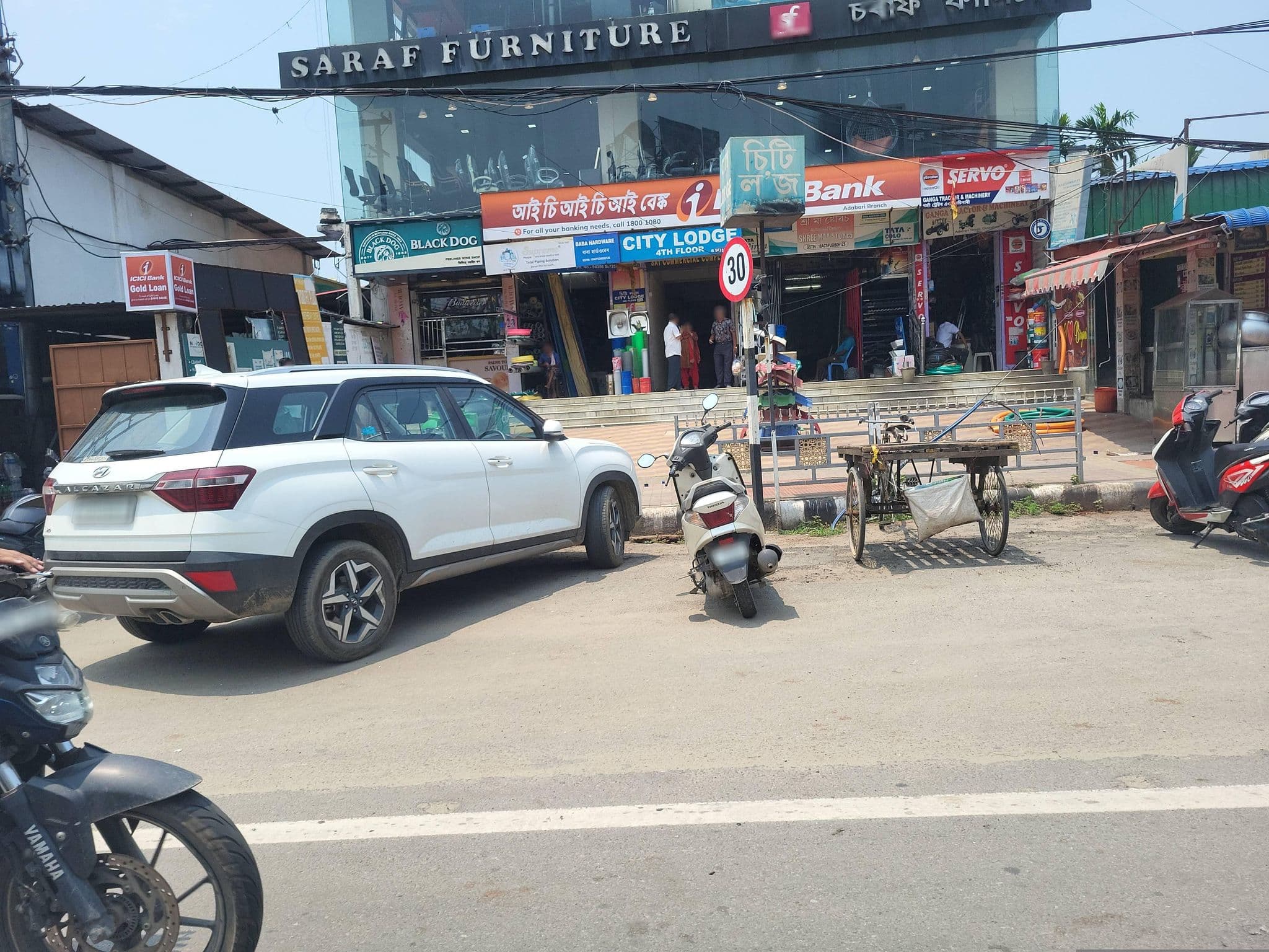 Street view near City Lodge, Amingaon — © Dilcharan (CC BY-SA · Mapillary)