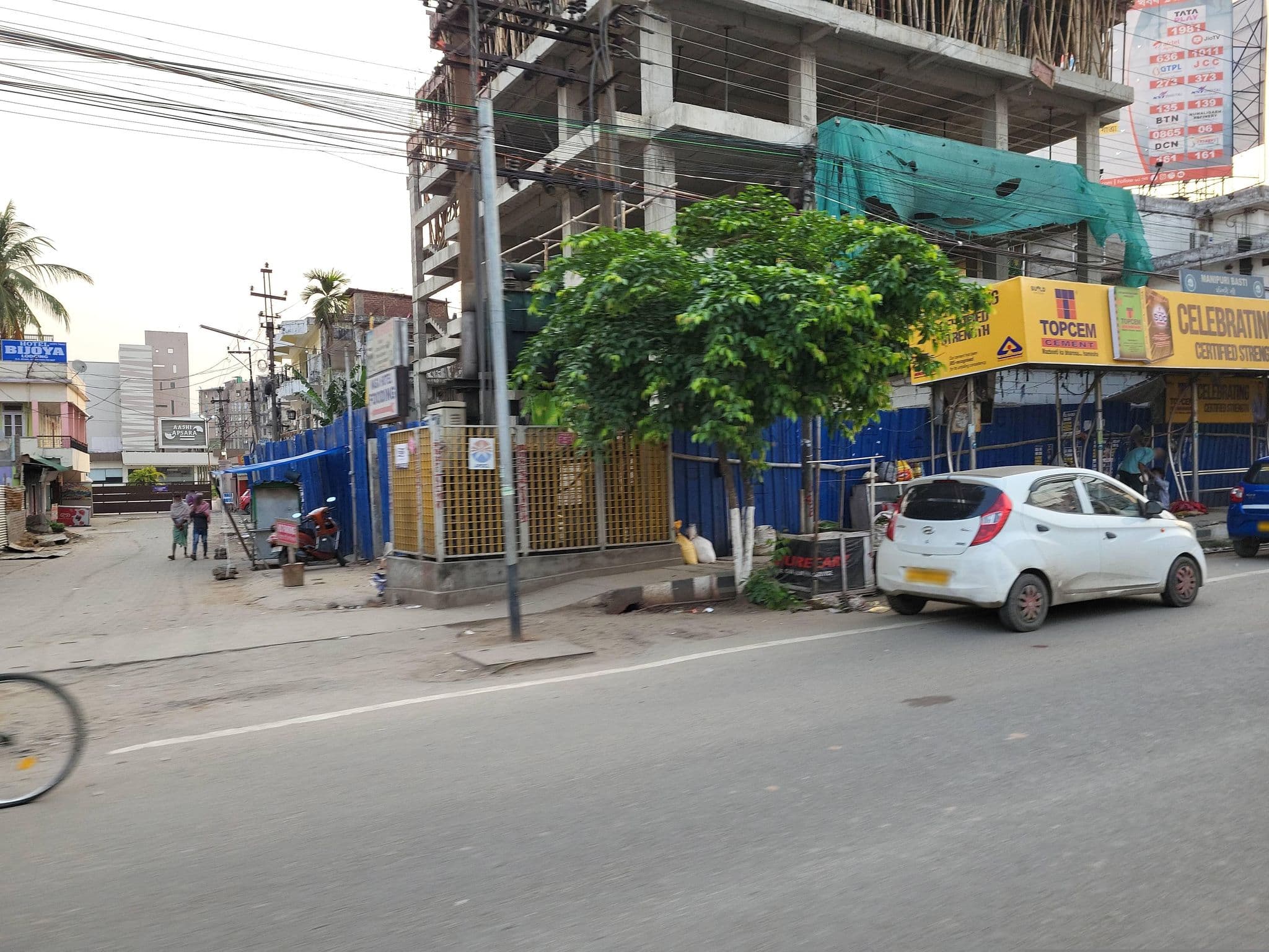 Street view near Naga Hotel Fooding, Guwahati
