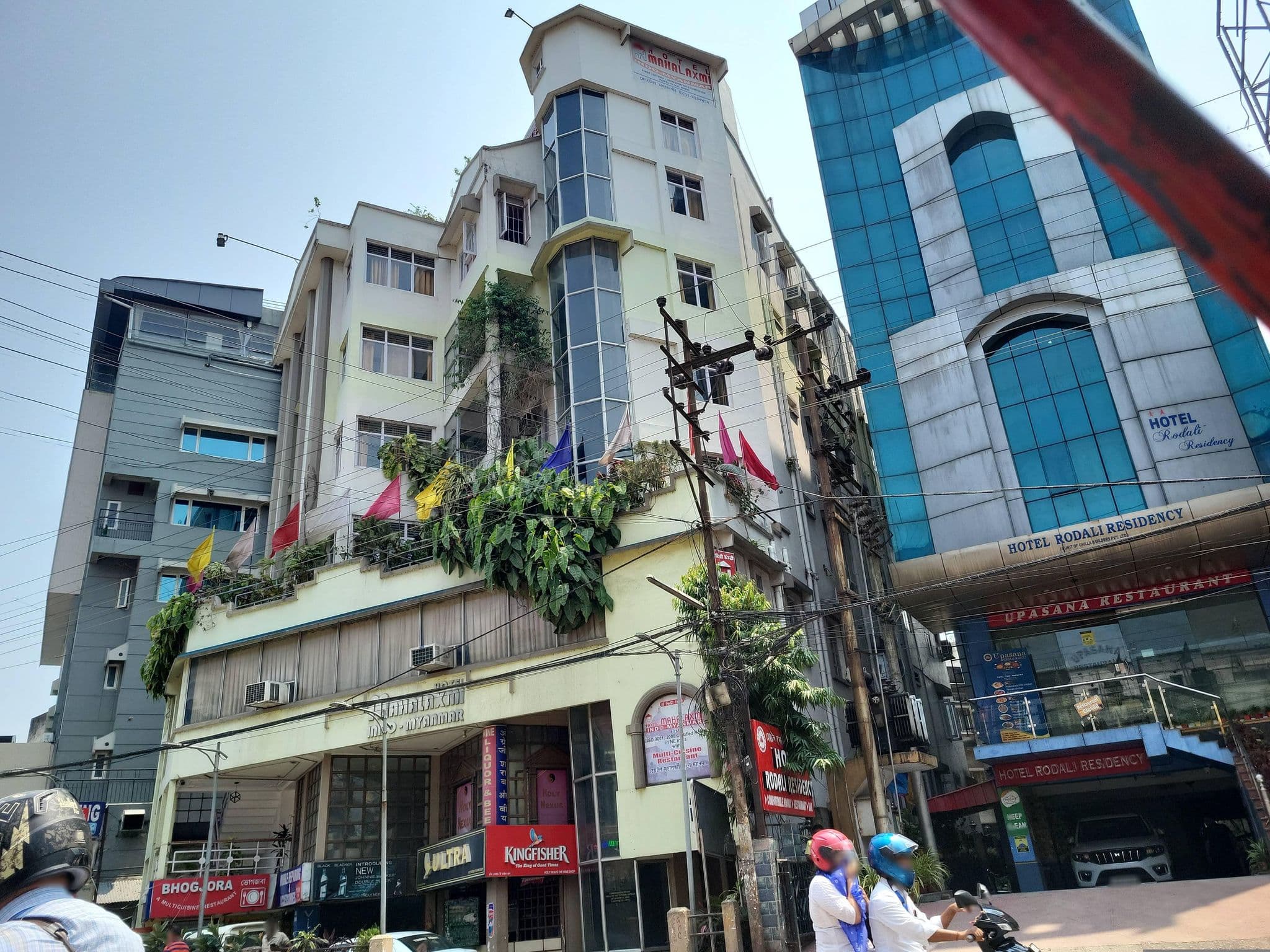 Street view near Hotel Rodali Residency, Guwahati