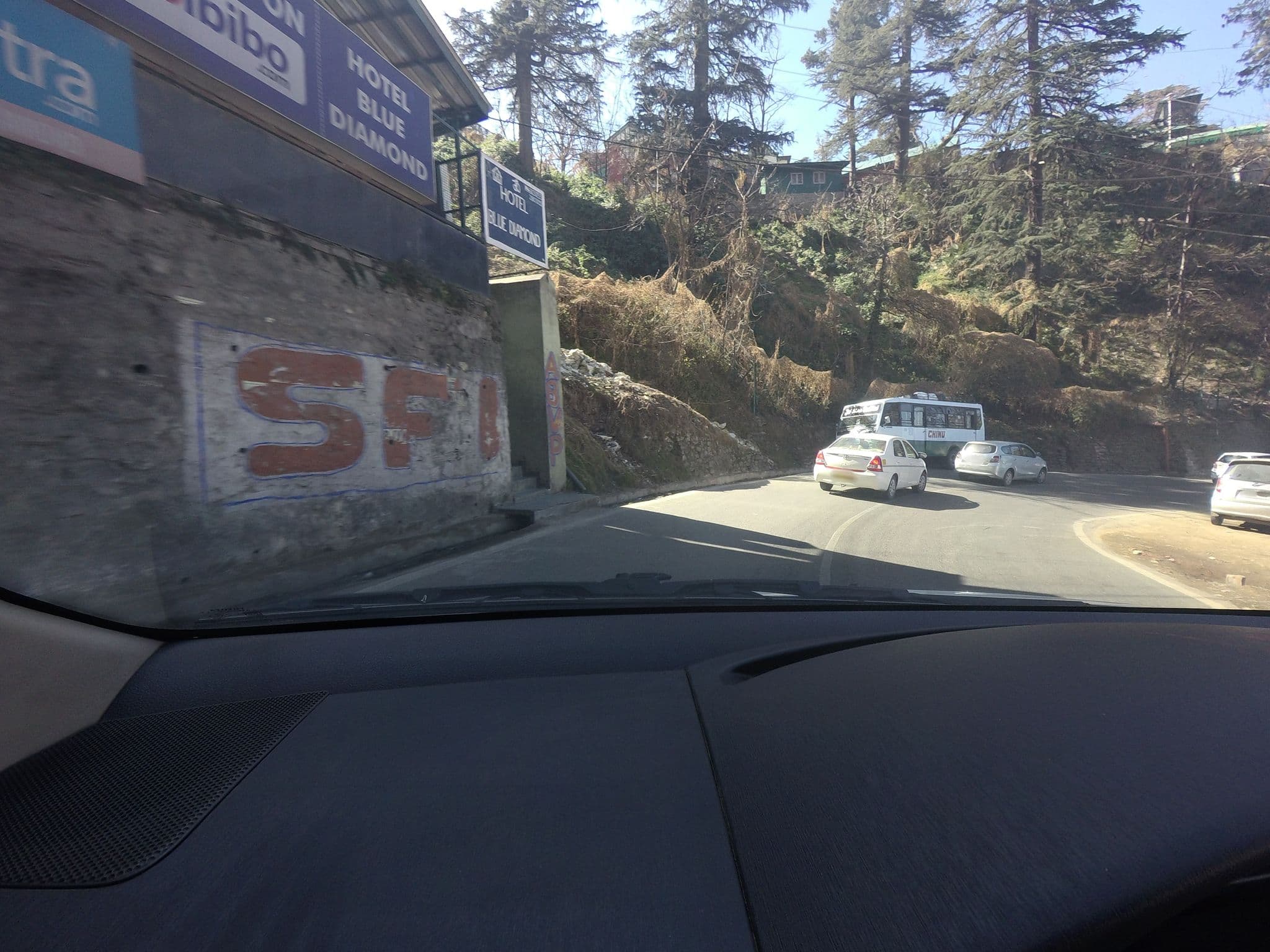 Street view near Hotel Blue Diamond, Shimla — © natarajakaveeti (CC BY-SA · Mapillary)