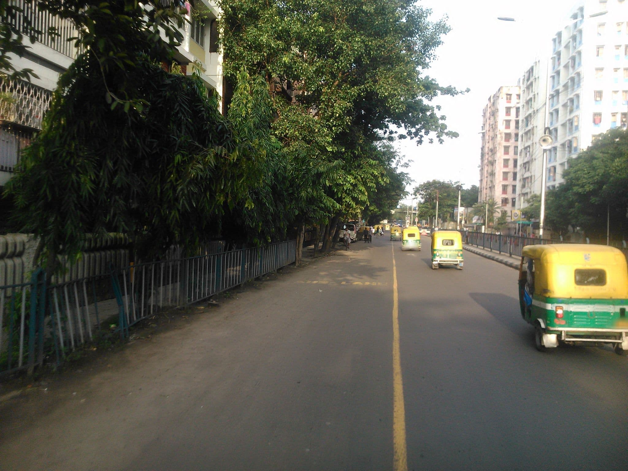 Street view near Hotel Gallery 67, Kolkata — © japa (CC BY-SA · Mapillary)