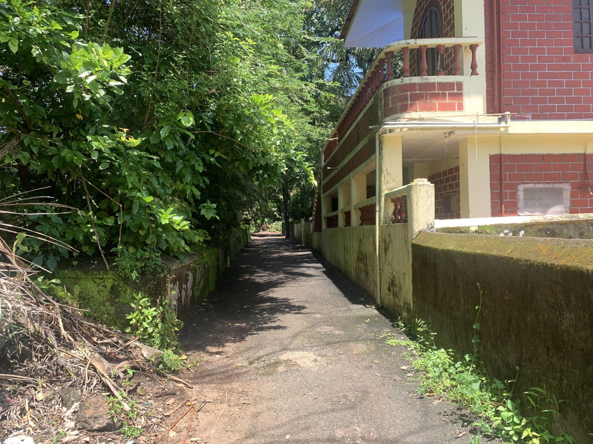 Street view near Village Villa Sunny Cow, Anjuna — © planemad (CC BY-SA · Mapillary)