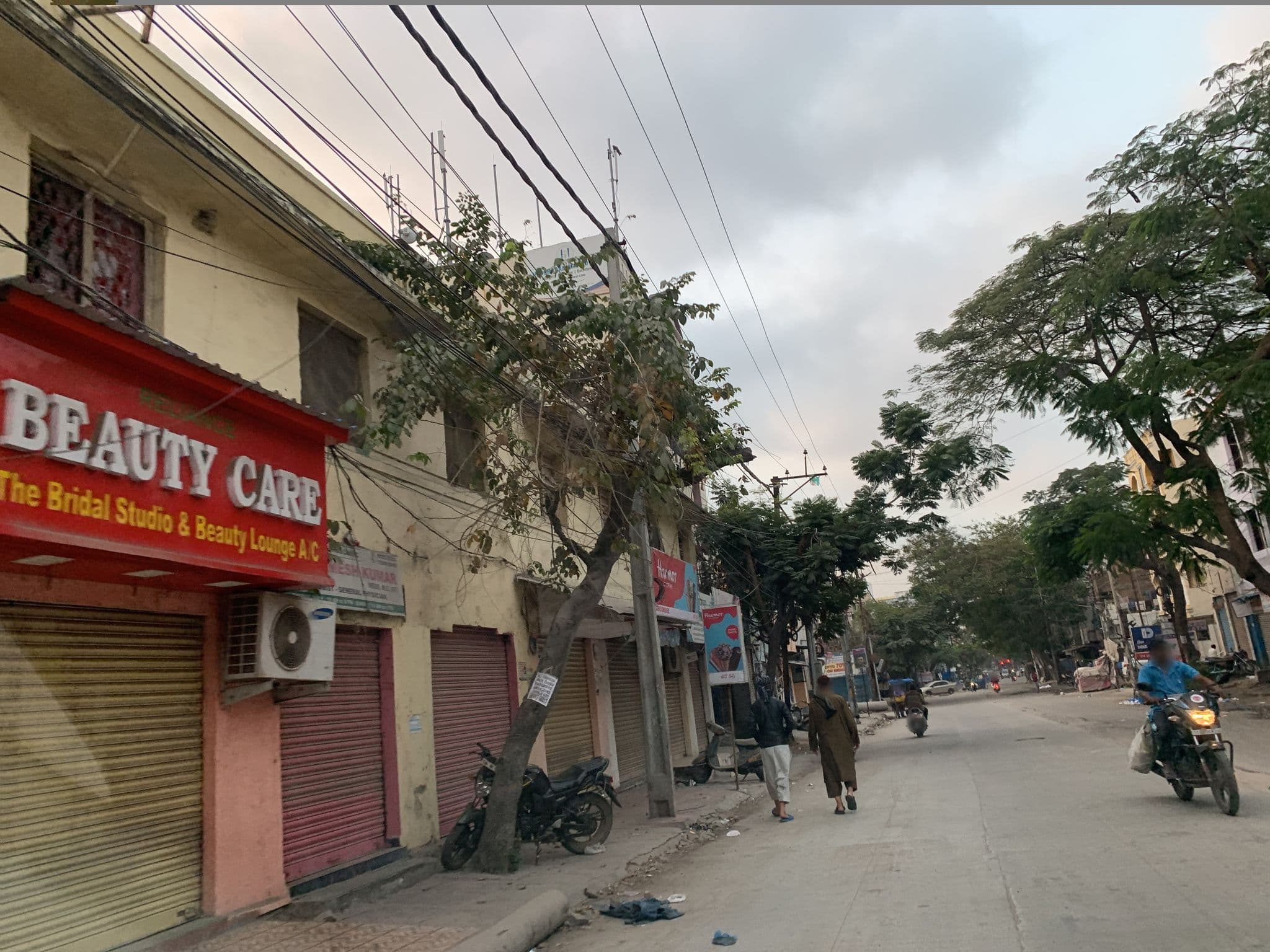 Street view near Itsy Hotels Arastu Inn, Hyderabad — © gunmac (CC BY-SA · Mapillary)