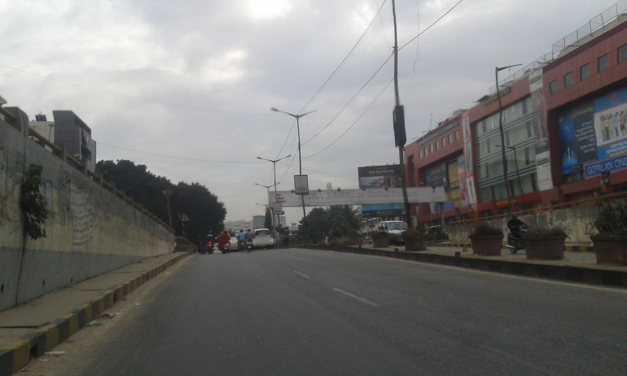 Street view near Hotel Aaccord, Bengaluru