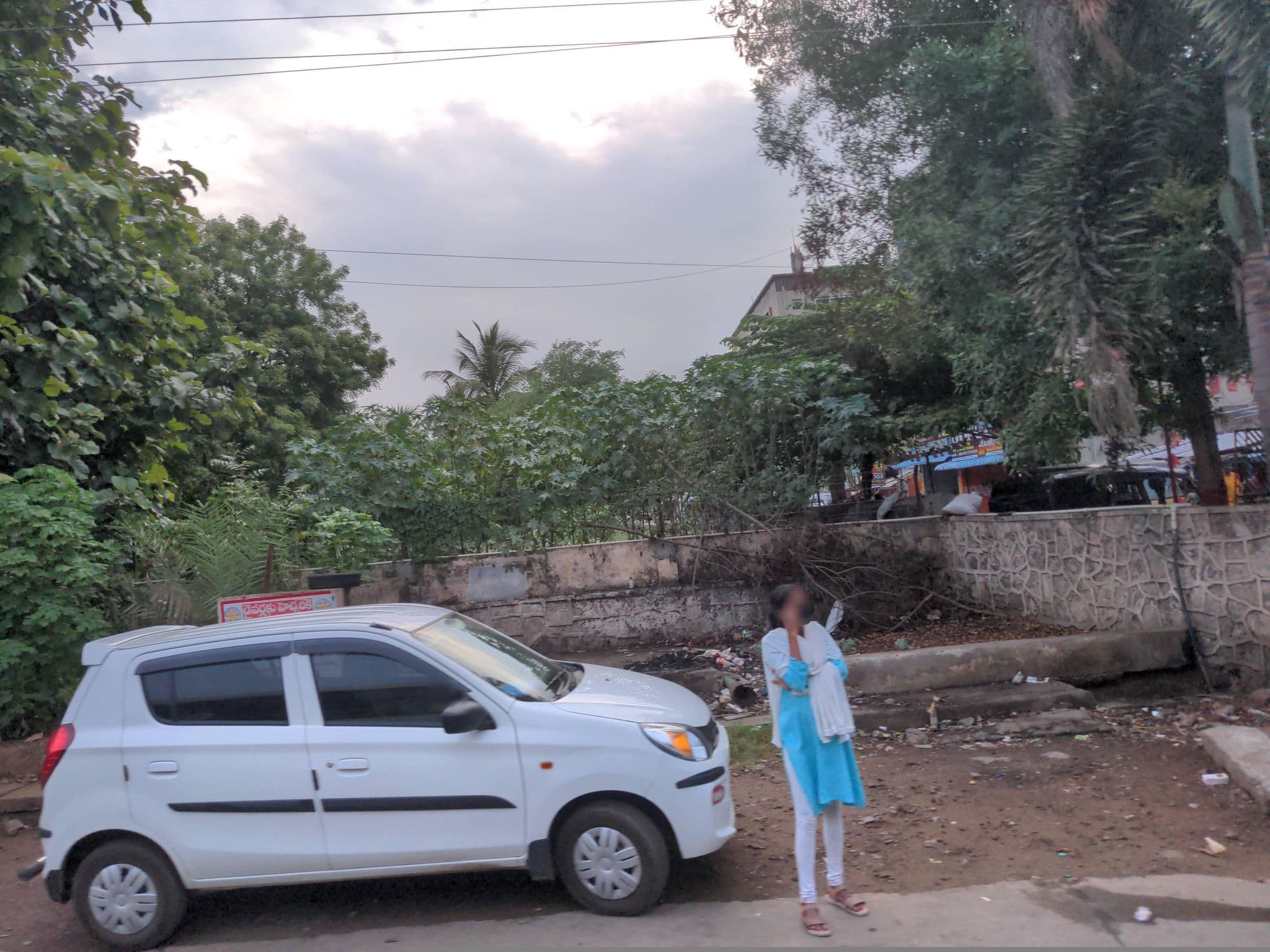 Street view near Sri Venkateswara Lodge, Vizianagaram — © ph4ni (CC BY-SA · Mapillary)