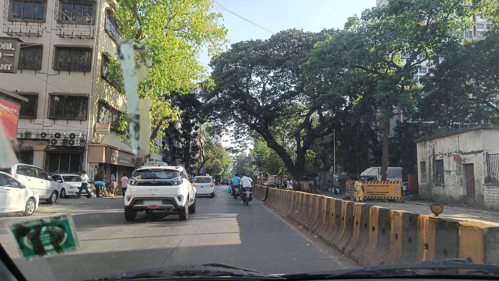 Street view near Ship Hotel, Kegaon — © varunbhakhri (CC BY-SA · Mapillary)