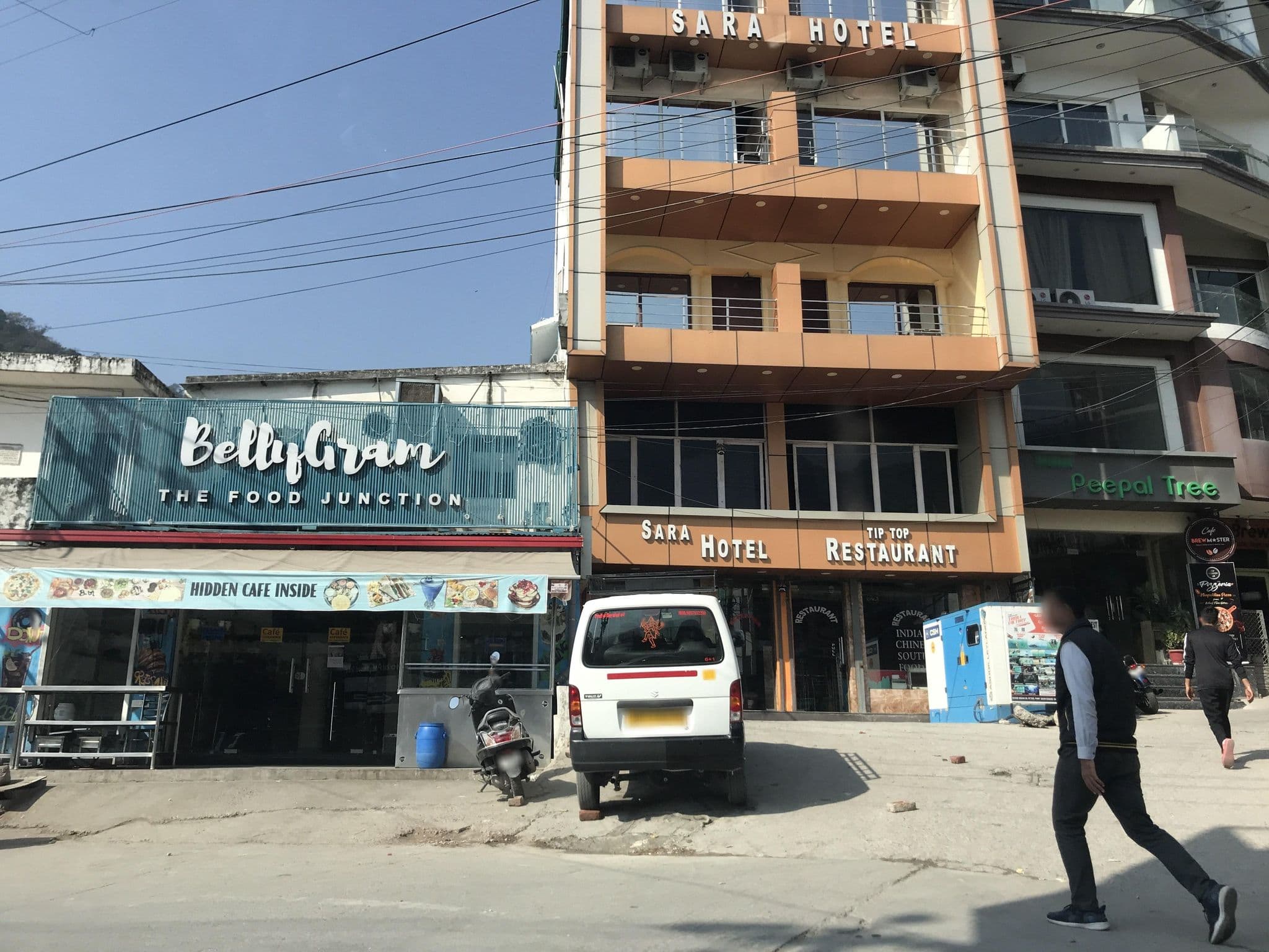 Street view near m. s. Guest House, Rishīkesh