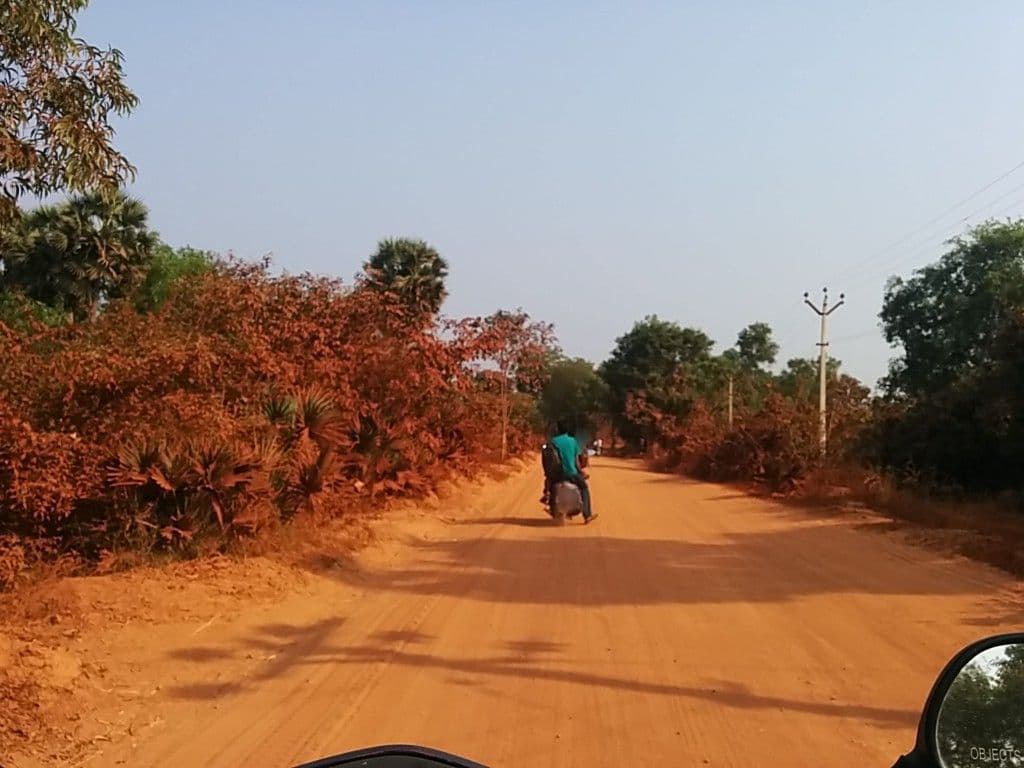 Street view near Unearth Hostel, Auroville — © sashazykov (CC BY-SA · Mapillary)