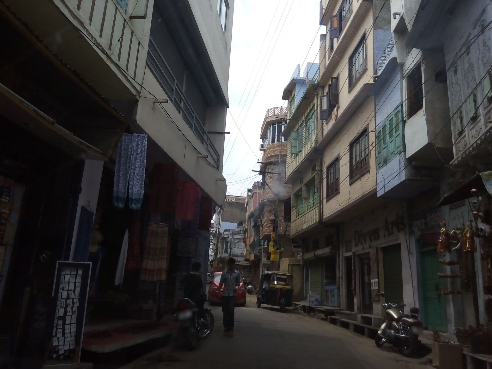 Street view near Padm Laxmi Palace, Udaipur