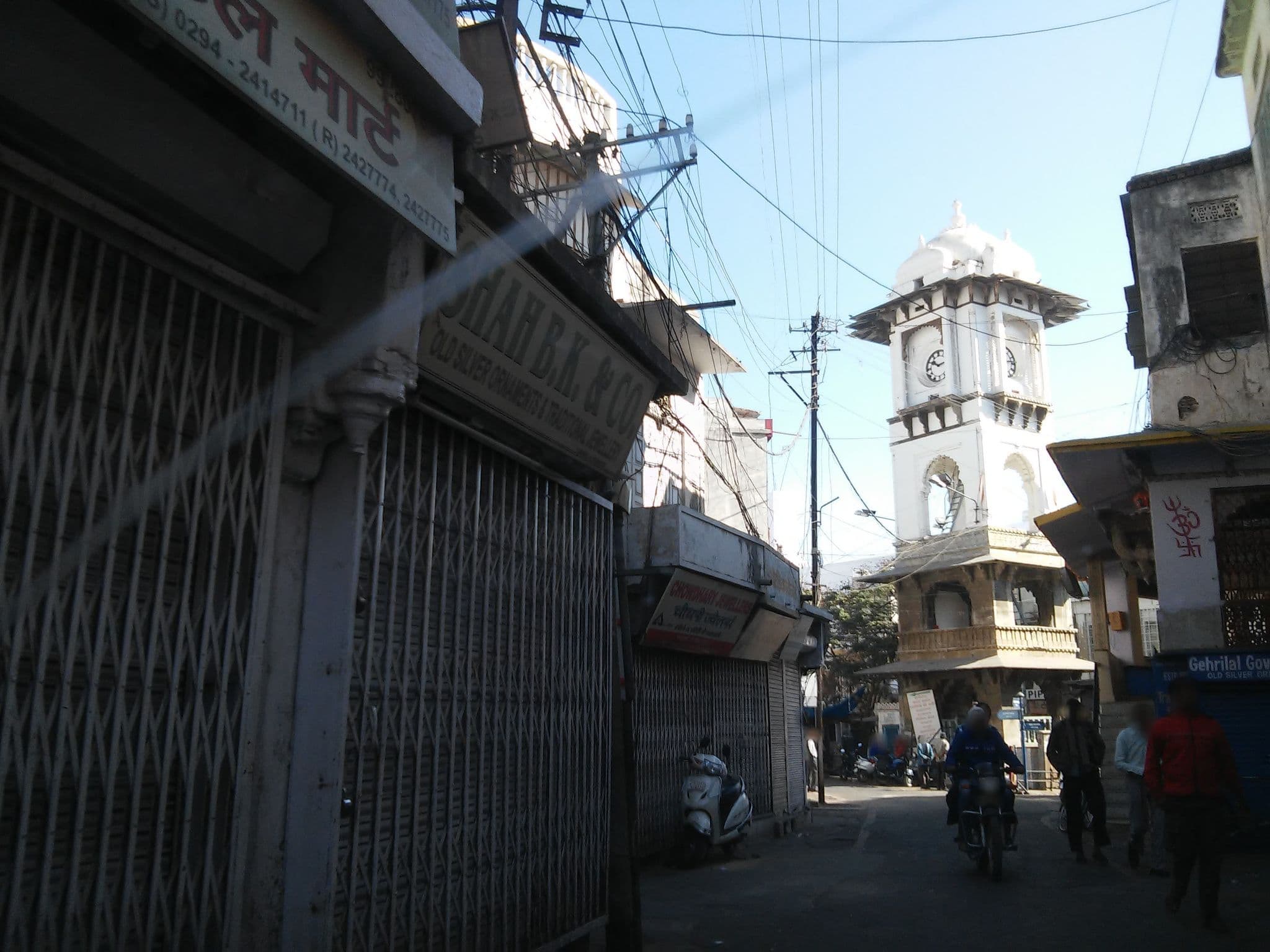 Street view near Kaladwas Lal Haveli, Udaipur