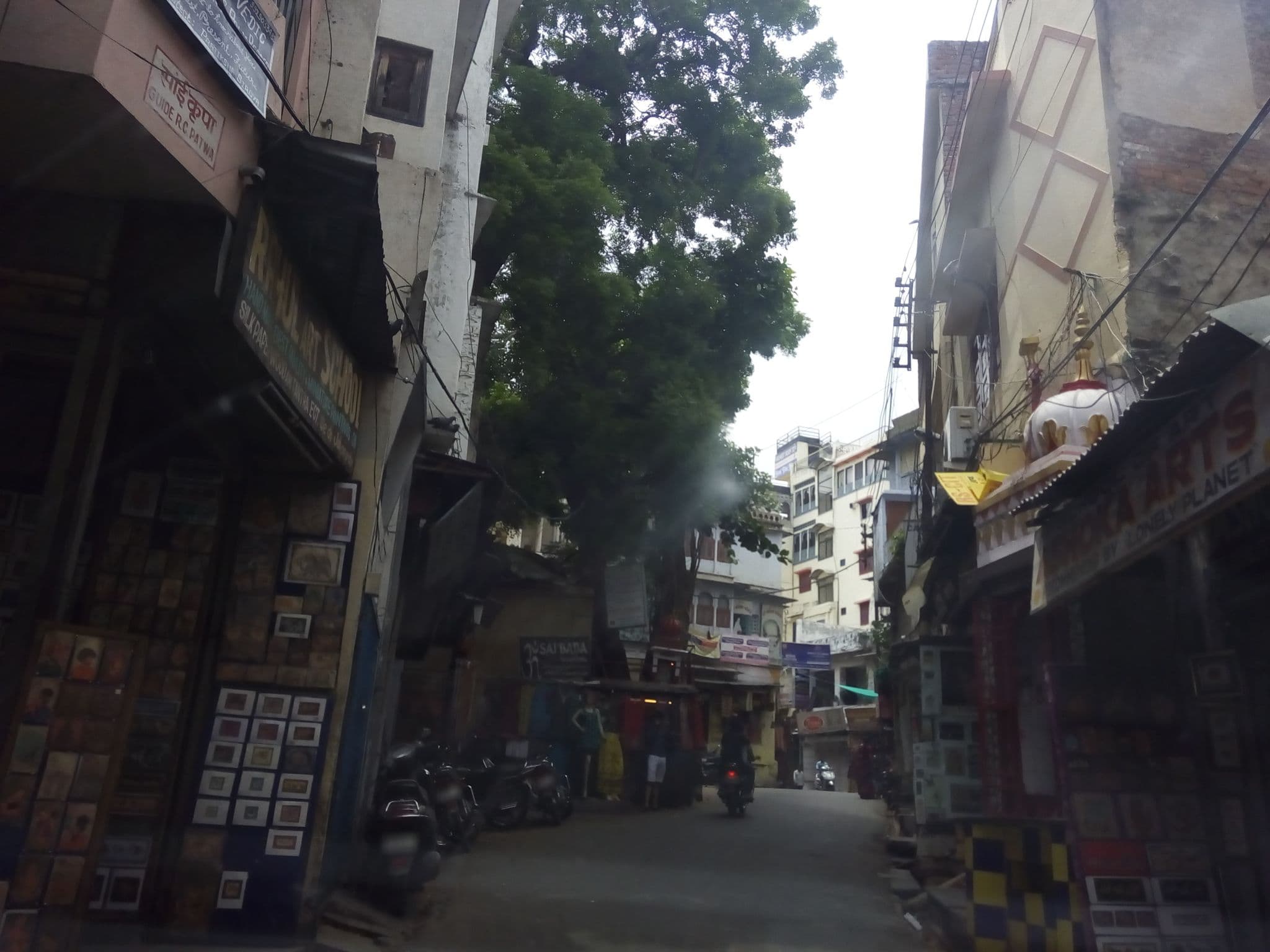 Street view near Patwa Haveli, Udaipur