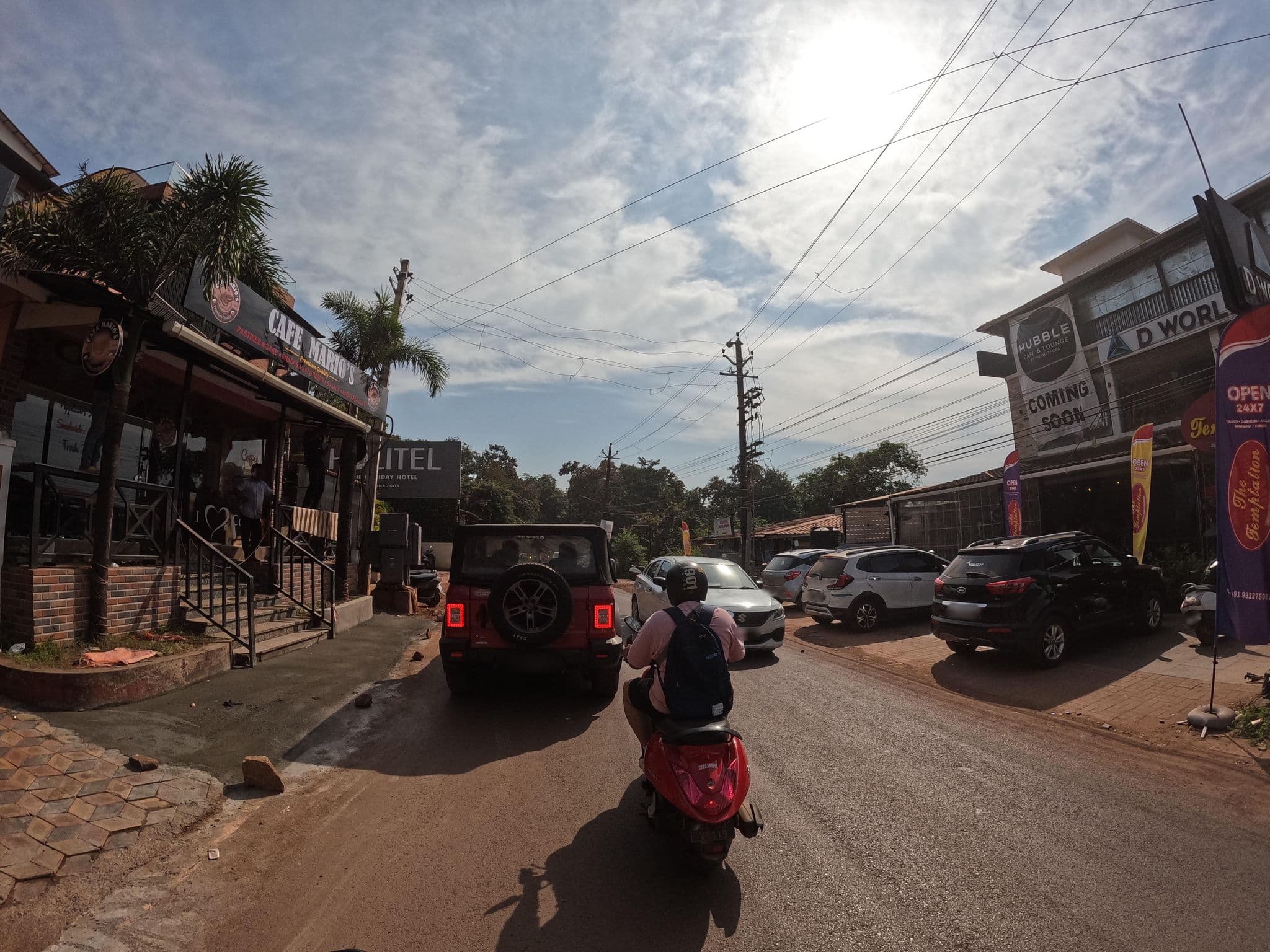 Street view near Anjuna 4br Luxury Villa Oozy with private pool, Anjuna — © lucomsky (CC BY-SA · Mapillary)