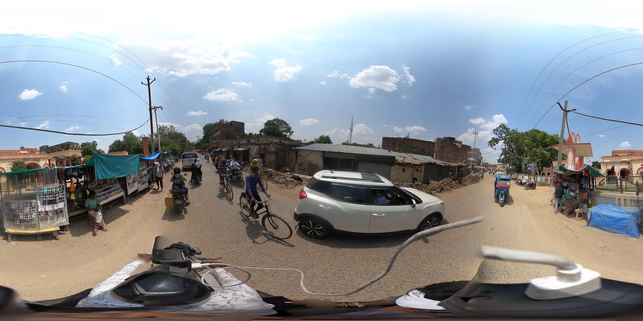 Street view near shaheed bhawan, Muhammadābād — © subhash_geo (CC BY-SA · Mapillary)