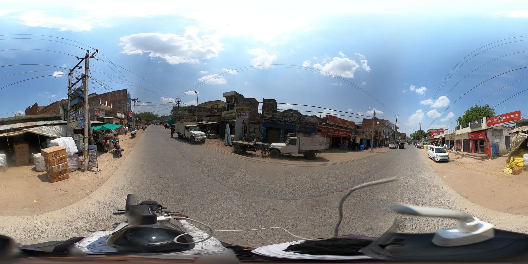 Street view near Gupta Hotel, Muhammadābād — © subhash_geo (CC BY-SA · Mapillary)