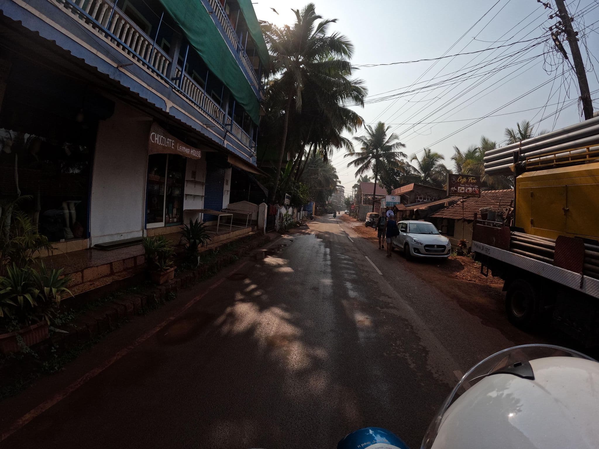 Street view near Ariena by Spree Hotel, Mandrem — © lucomsky (CC BY-SA · Mapillary)