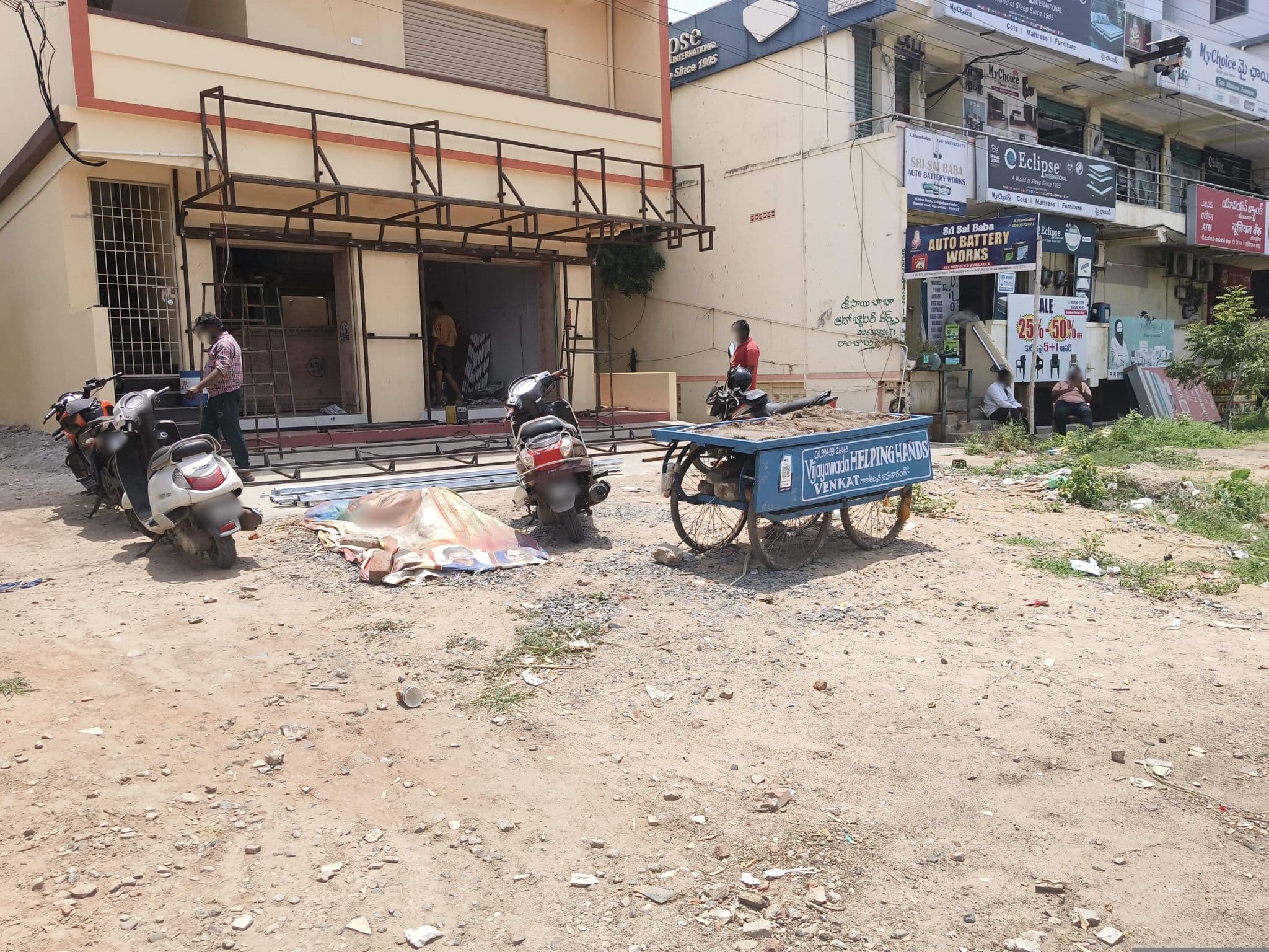 Street view near Roti stop, Poranki — © Tirumala_mudagana (CC BY-SA · Mapillary)