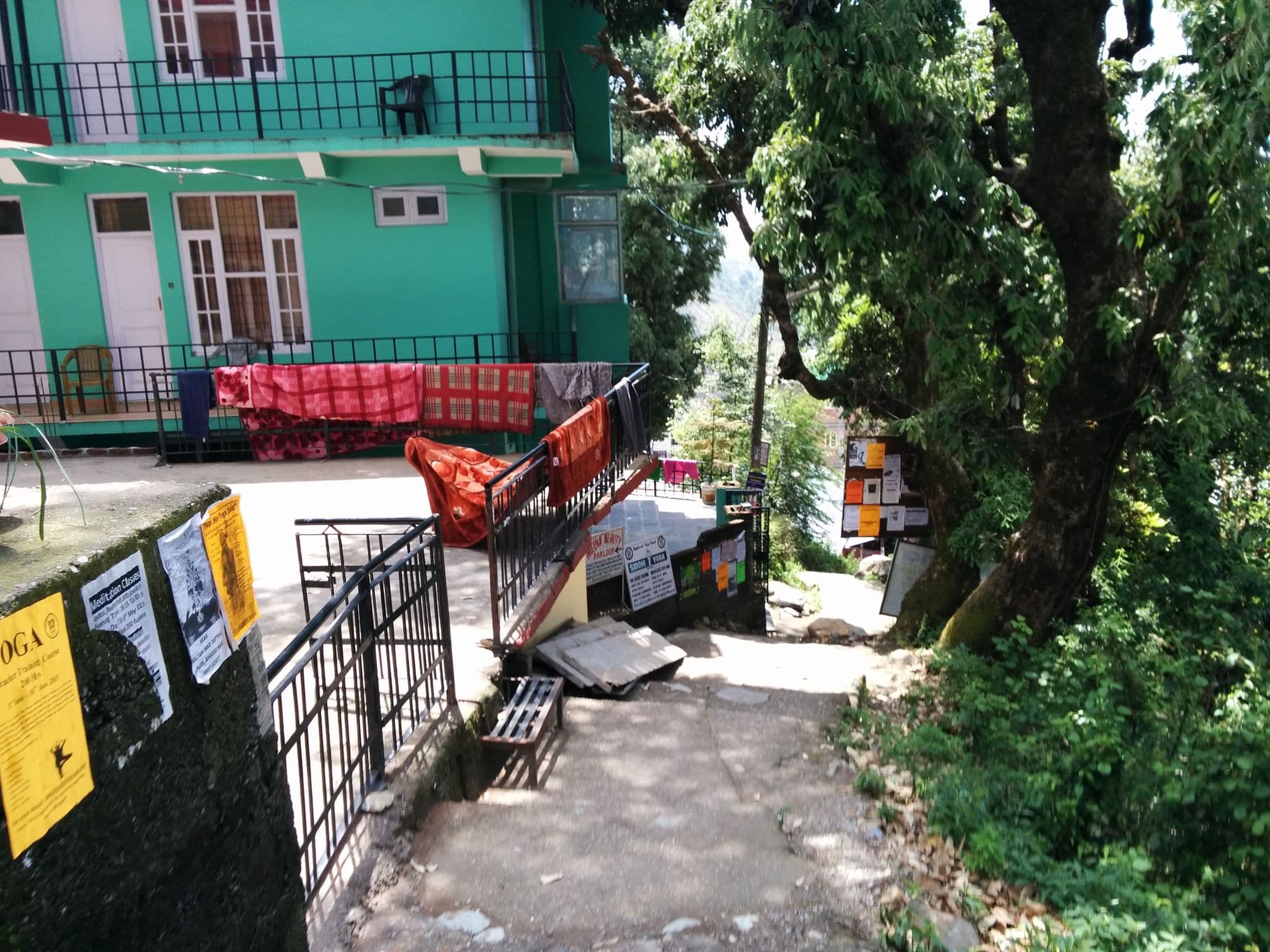 Street view near Kibbutz, Dharamsala