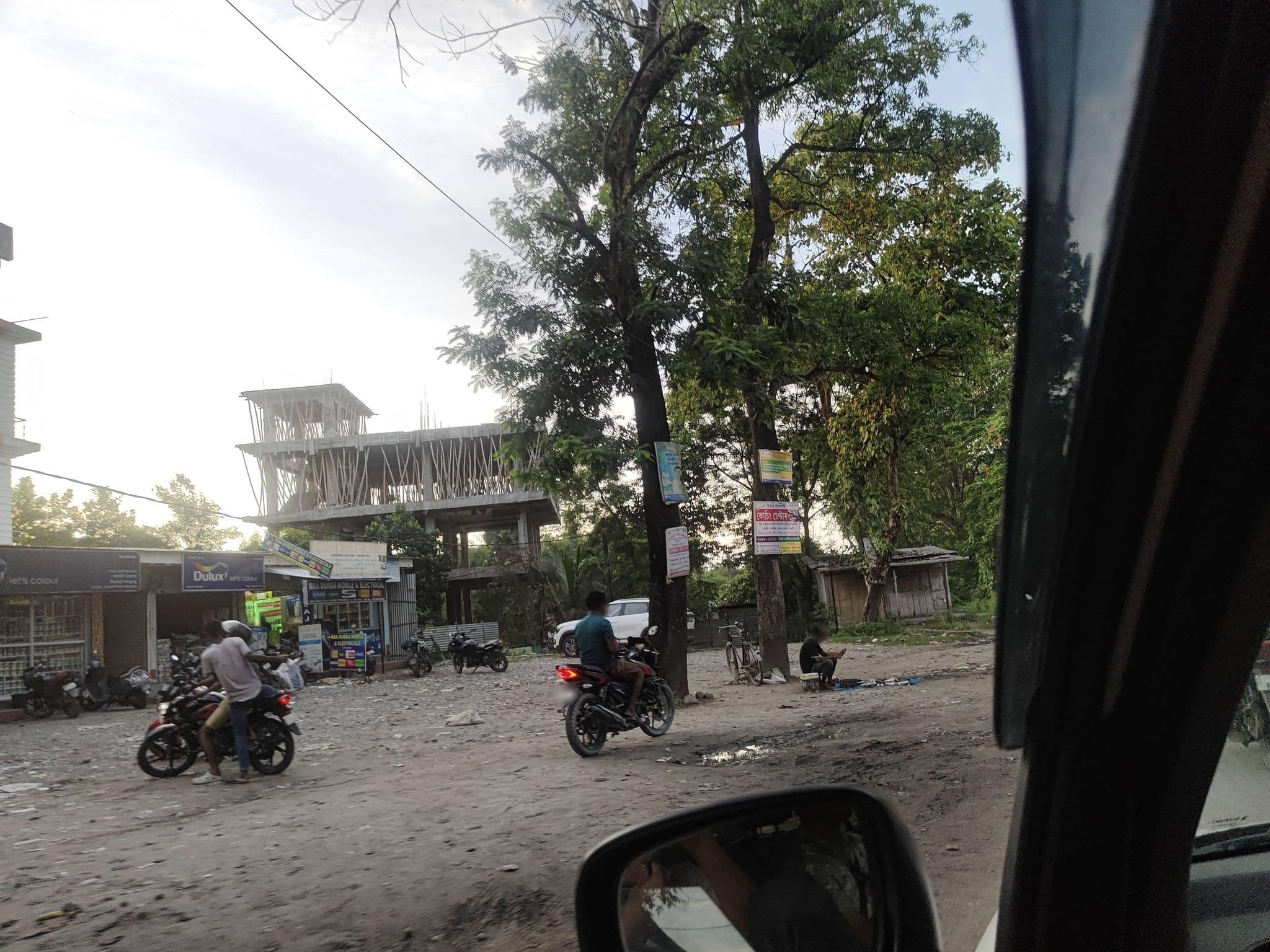 Street view near MINI A/C LODGE, Digheli — © udiptaphukan (CC BY-SA · Mapillary)