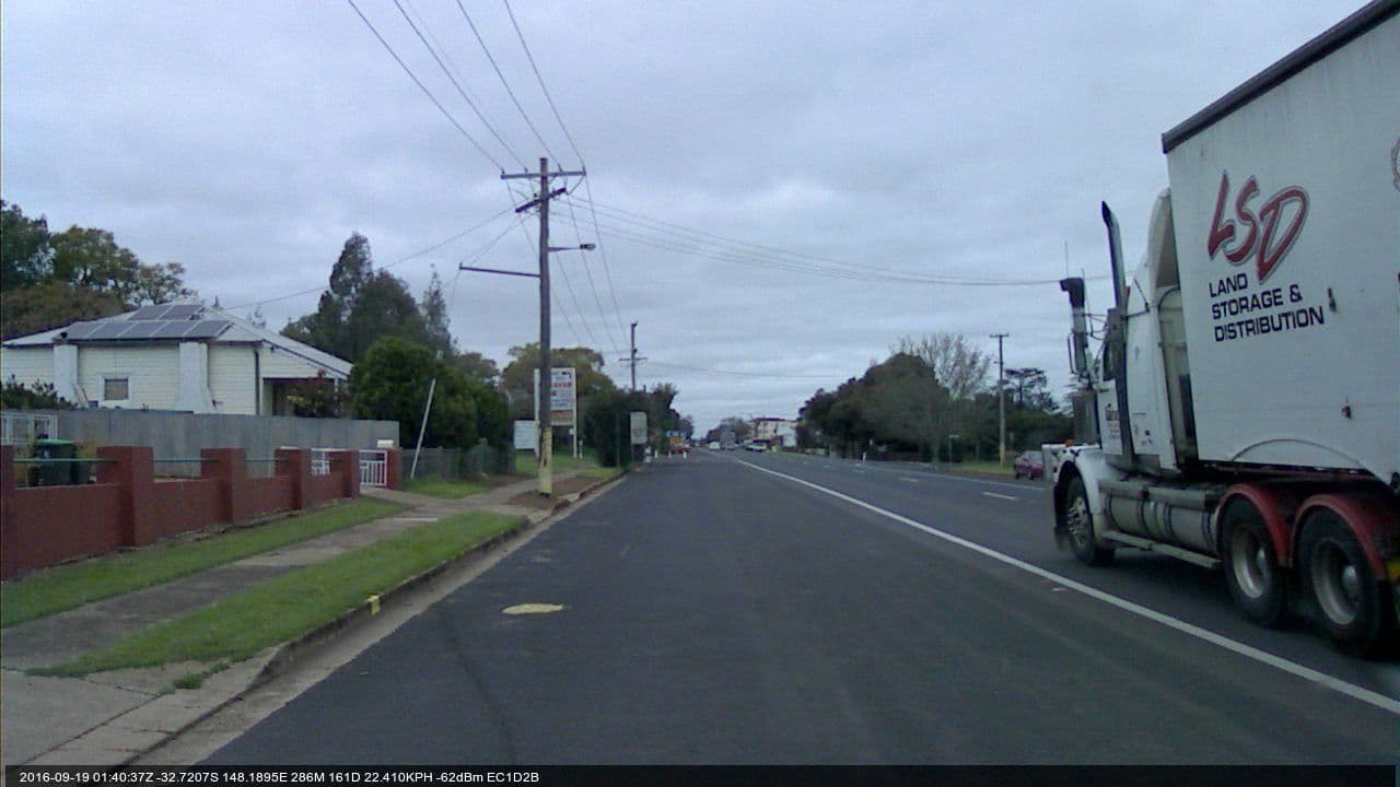 Street view near Country Roads Motor Inn, Parkes — © bob3bob3 (CC BY-SA · Mapillary)