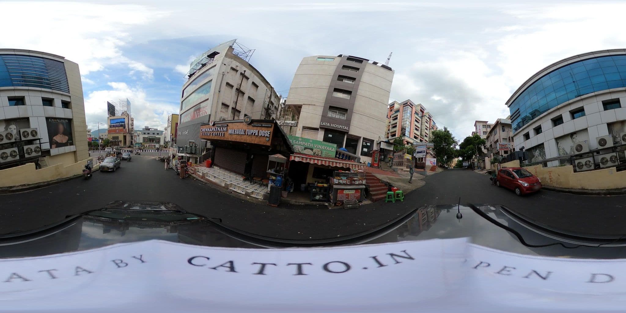 Street view near Hotel Lata Grand, Rasapūdipalem — © Catto (CC BY-SA · Mapillary)