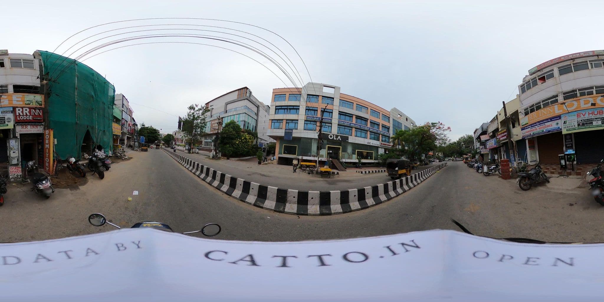 Street view near RR Inn Lodge, Rasapūdipalem — © Catto (CC BY-SA · Mapillary)
