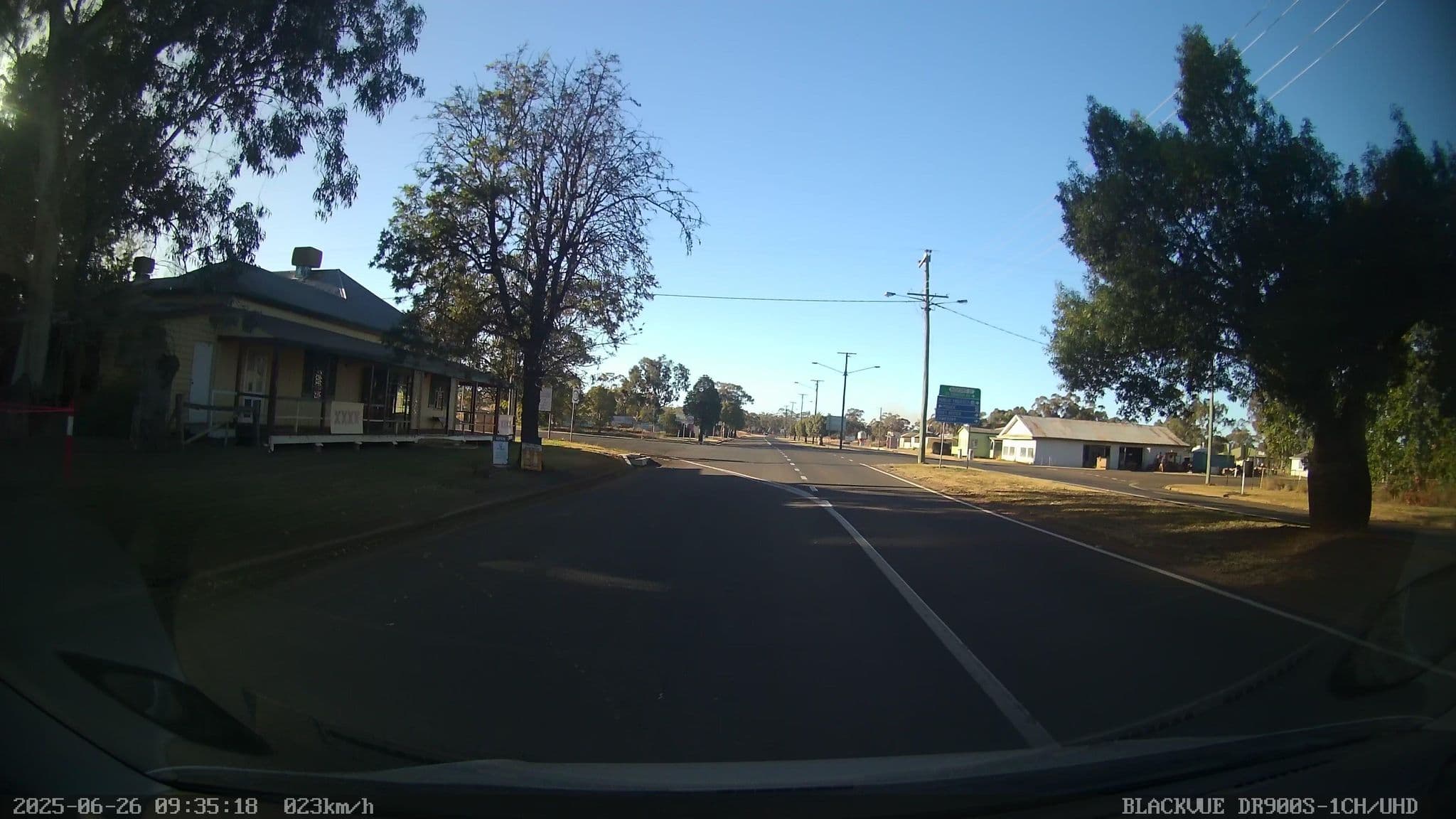 Street view near Mungallala Hotel, Roma — © bob3bob3 (CC BY-SA · Mapillary)