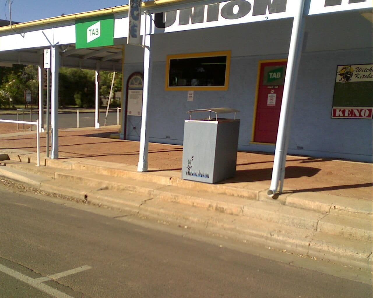 Street view near Union Hotel Motel, Barcaldine — © bob3bob3 (CC BY-SA · Mapillary)