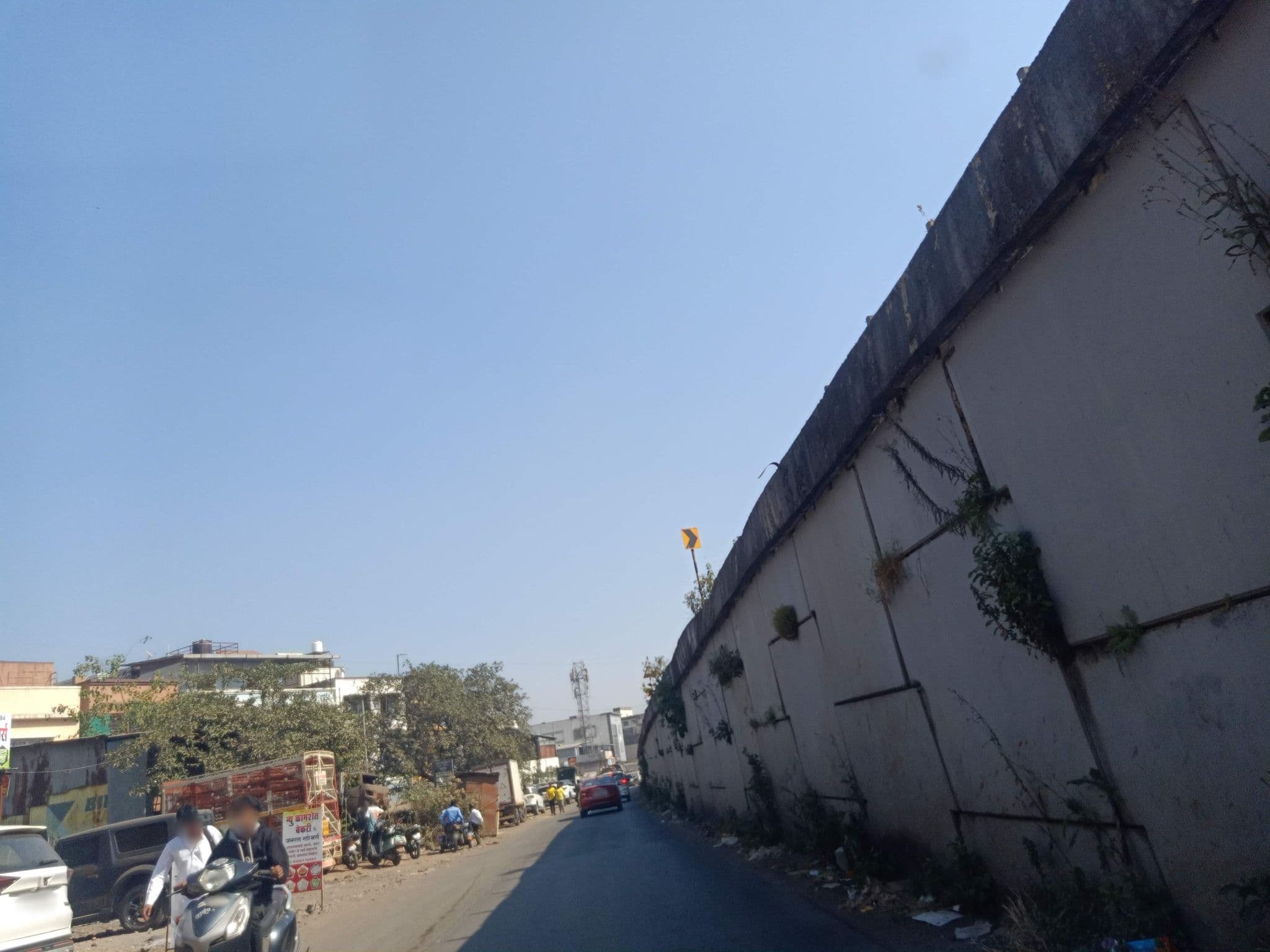 Street view near Royal Chinese Centre, Khadkale — © nileshjagtap (CC BY-SA · Mapillary)