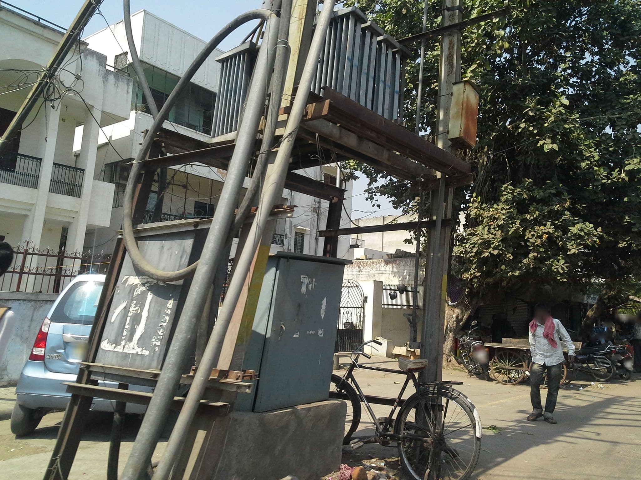 Street view near Sukh Sagar, Jaipur