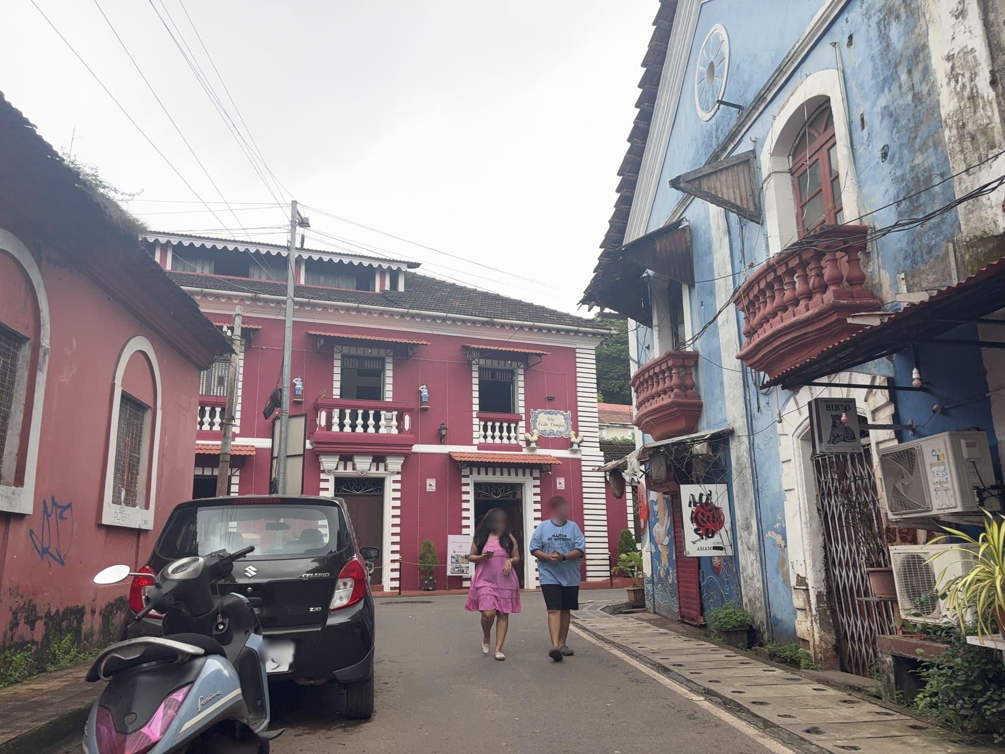 Street view near Elite Lodge, Panjim — © Vaishnavi_Yadav (CC BY-SA · Mapillary)