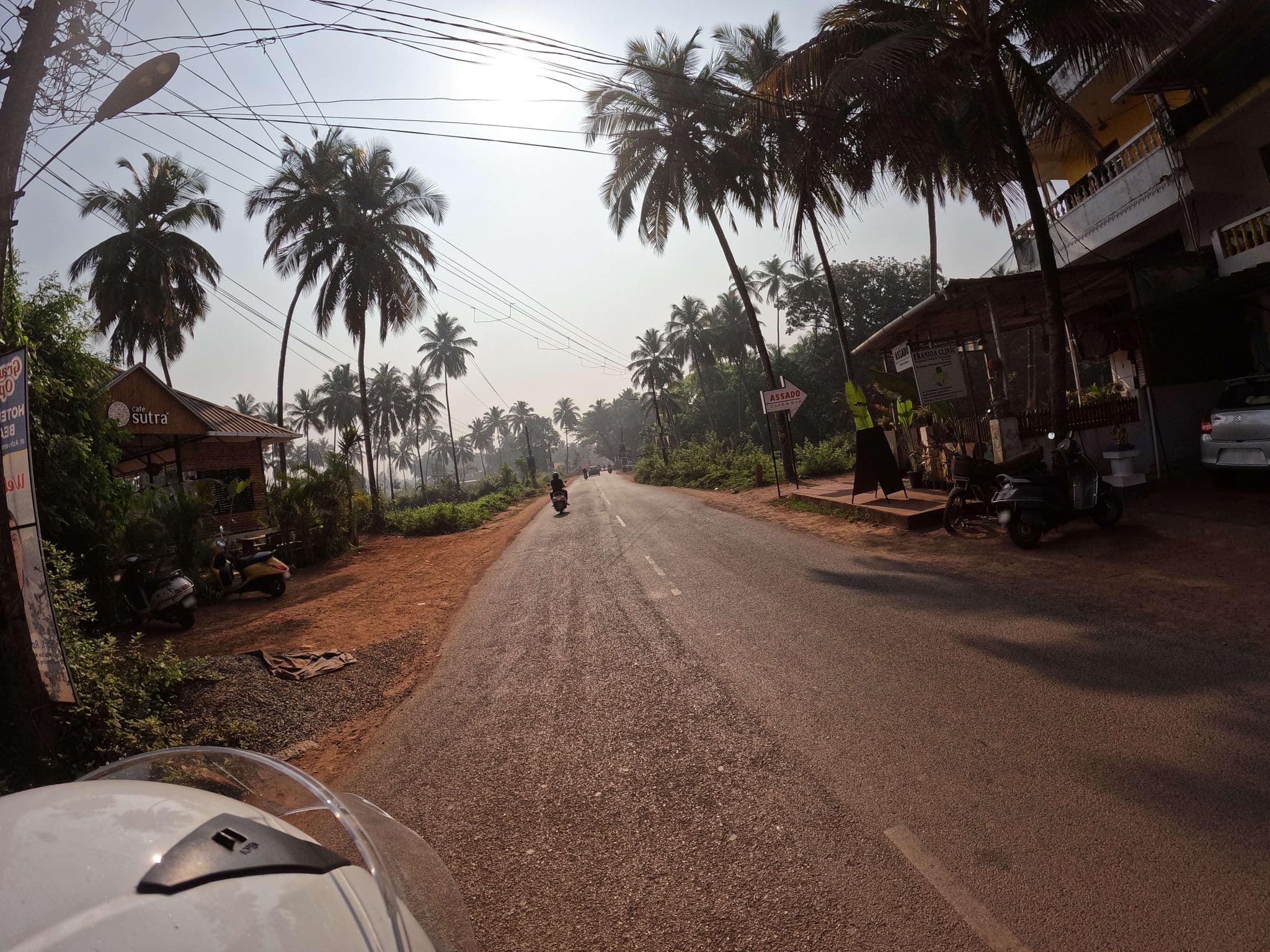 Street view near Zuna Stayz, Morjim — © lucomsky (CC BY-SA · Mapillary)