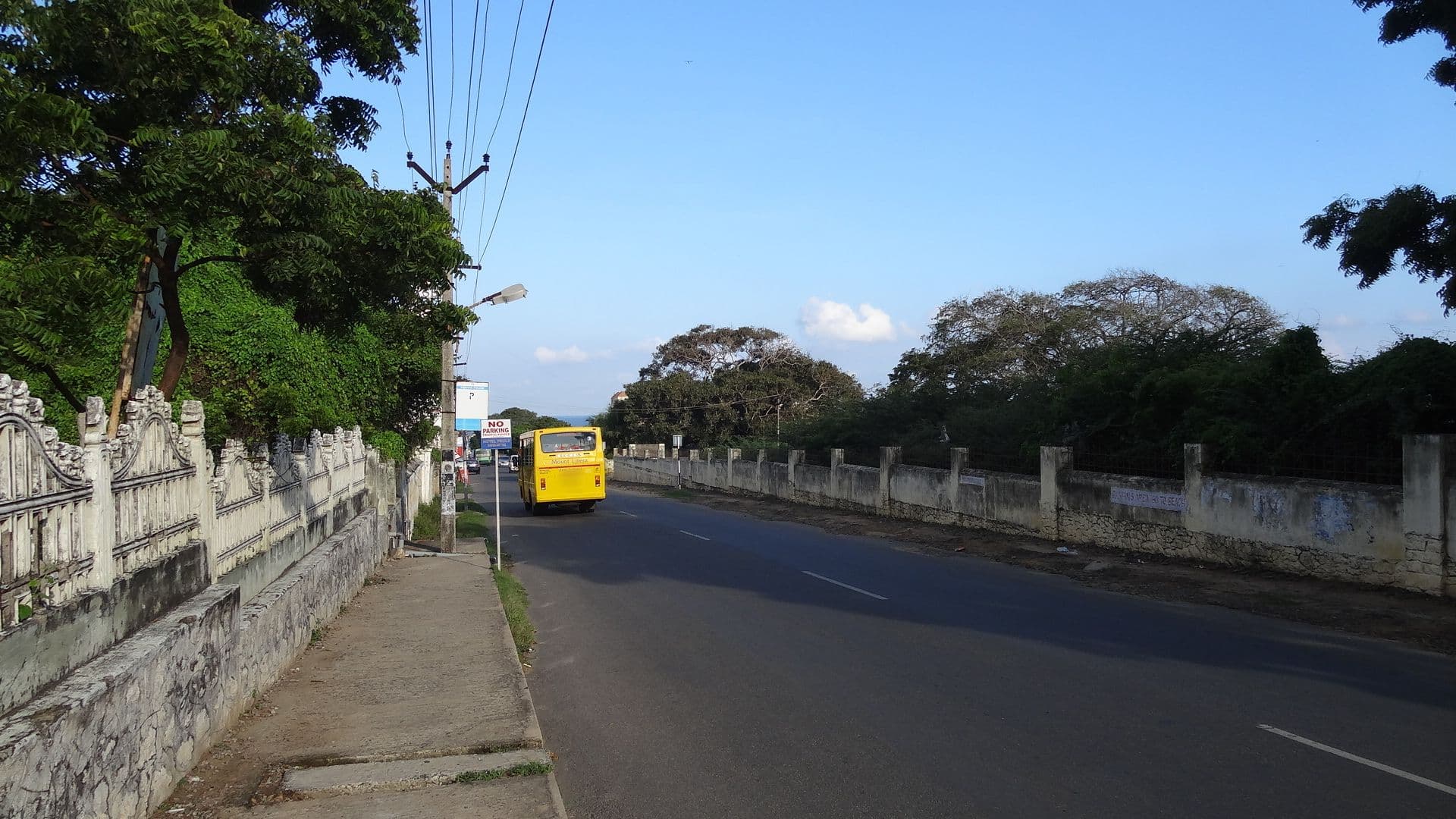 Street view near Sahaya Arasi, Kanniyākumāri — © aloksharma (CC BY-SA · Mapillary)