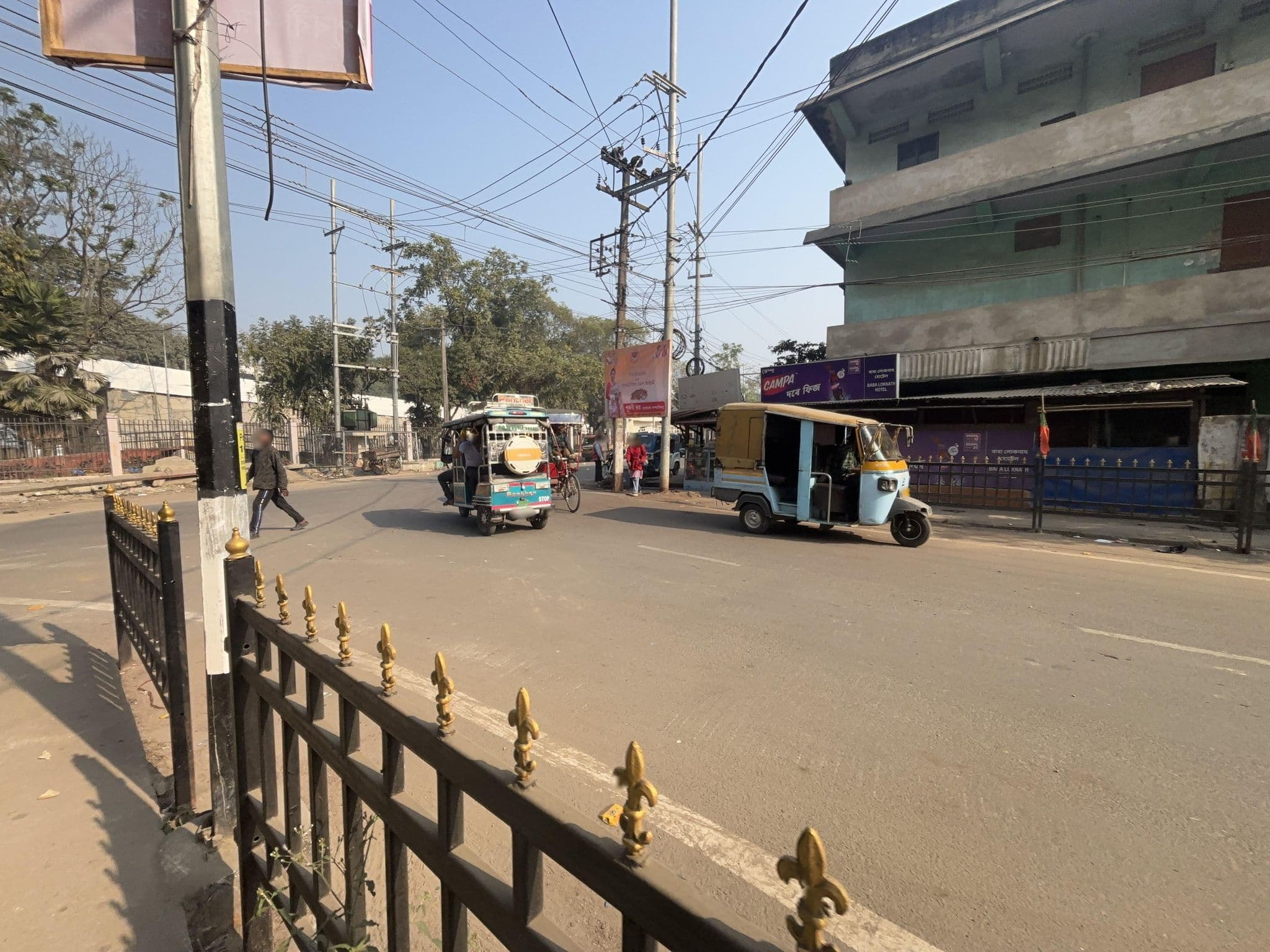 Street view near Baba Loknath Hotel, Guwahati