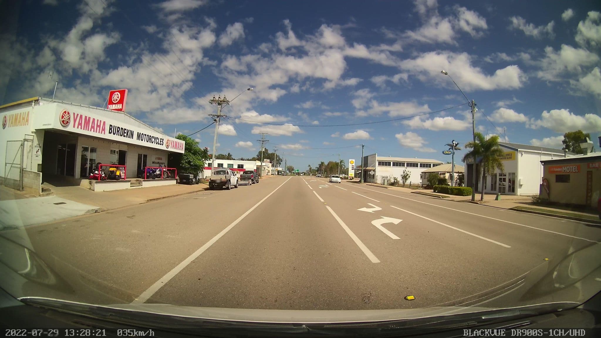 Street view near Ayr Travellers Motel, Ayr — © bob3bob3 (CC BY-SA · Mapillary)