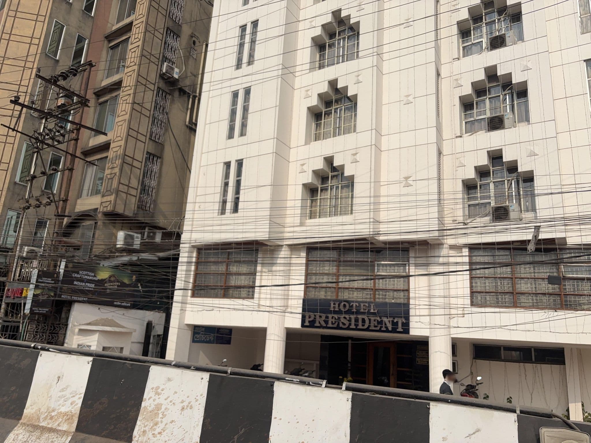 Street view near HOTEL RIALTO, Guwahati