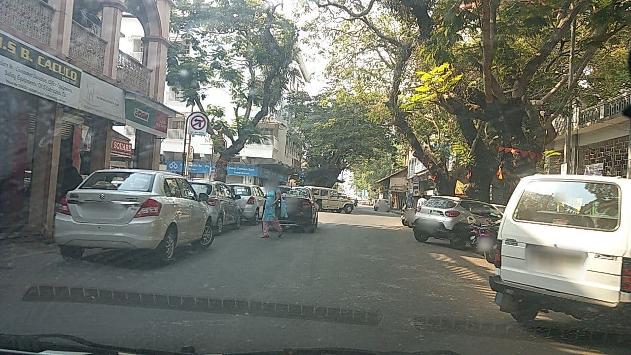 Street view near Hotel La Grande, Panjim — © rdlf19051985 (CC BY-SA · Mapillary)